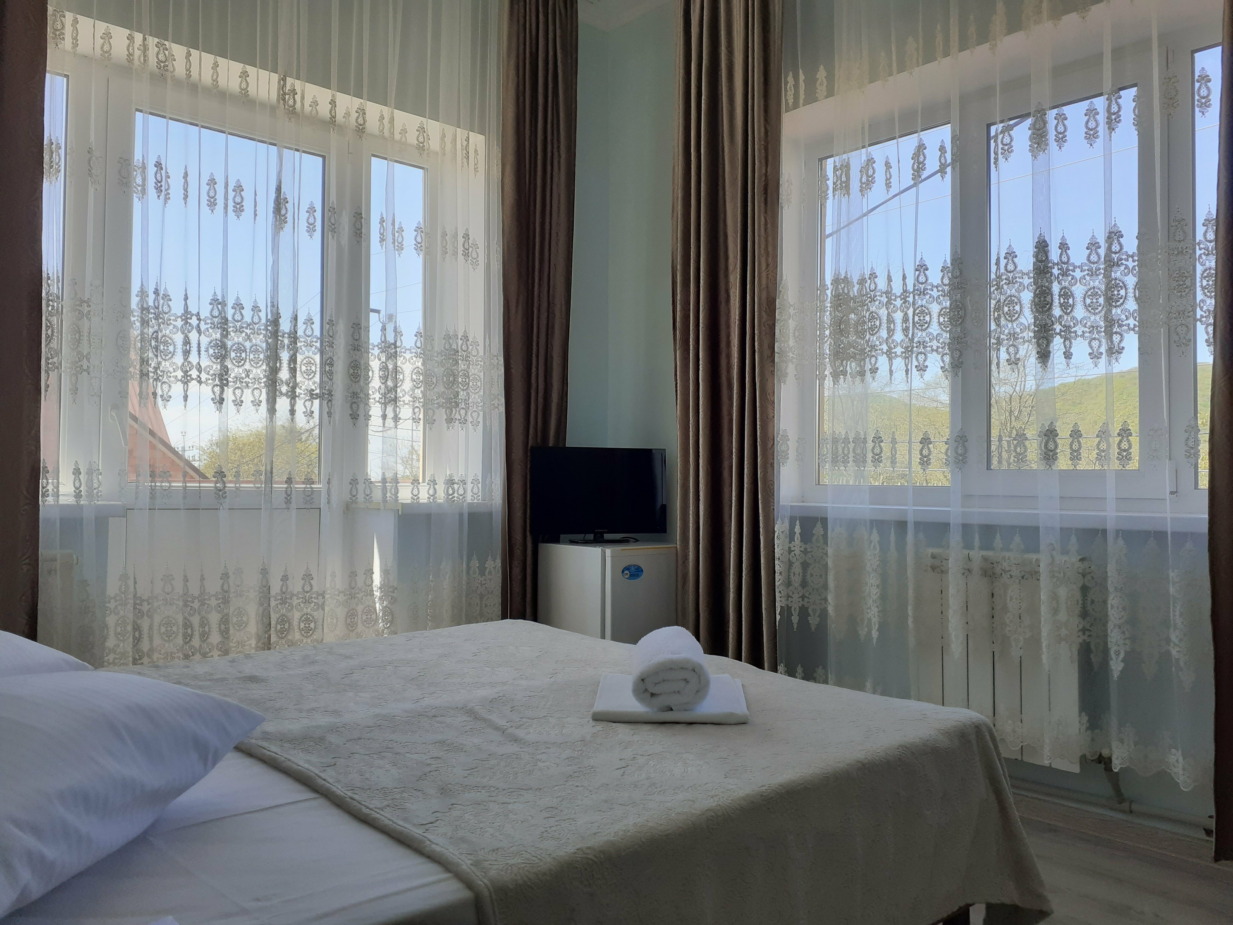 ДВУХМЕСТНАЯ КОМНАТА С БАЛКОНОМ