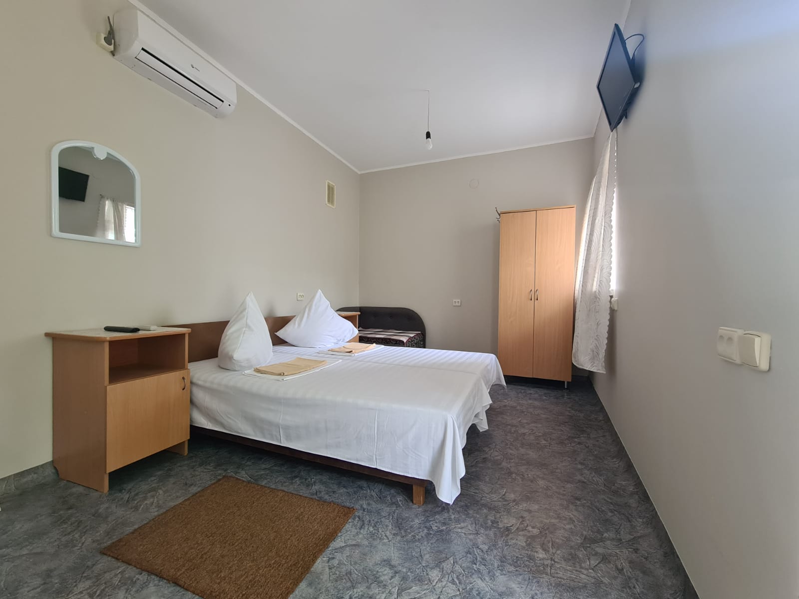 Бюджетный трехместный номер