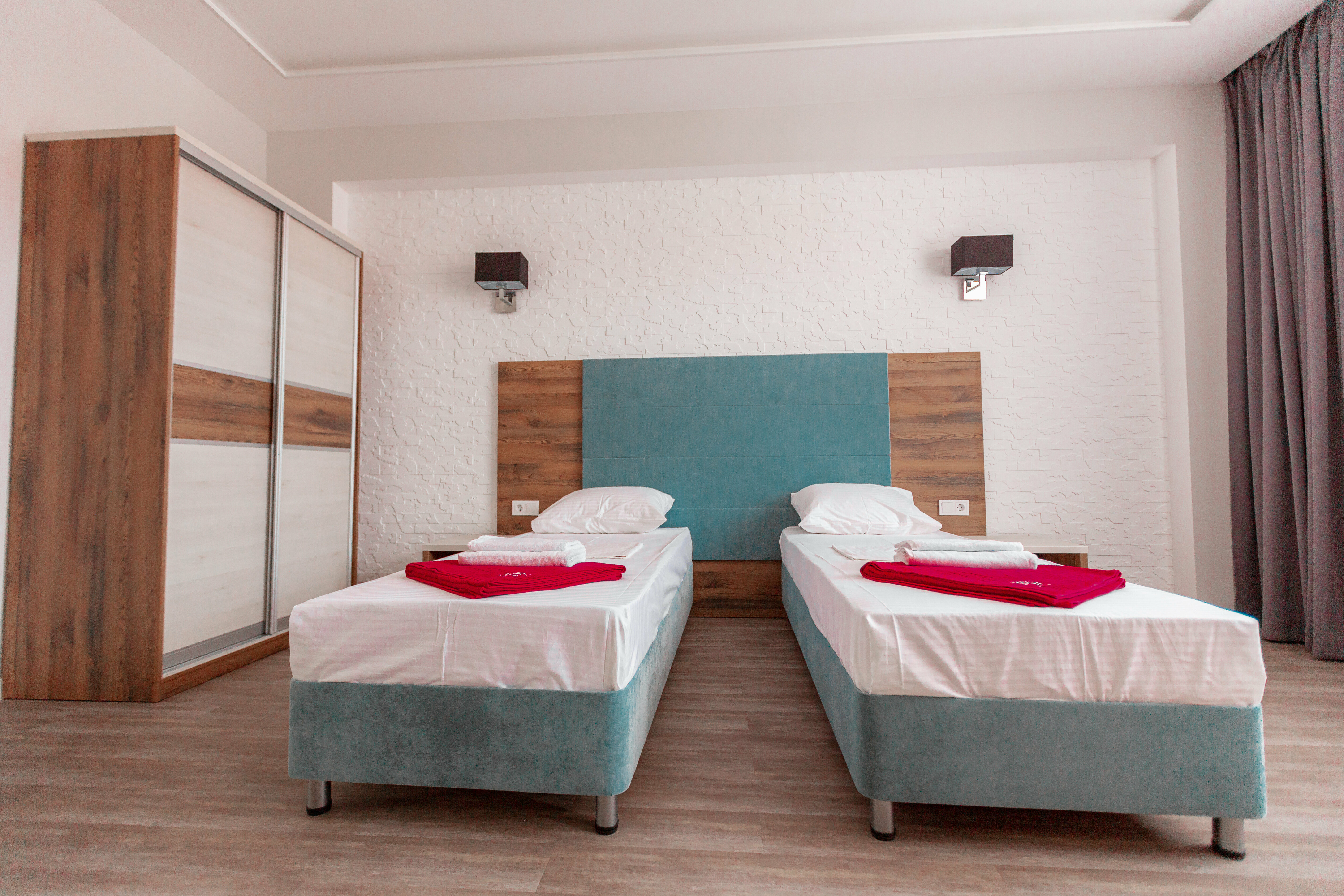 Двухместный номер с 2 отдельными кроватями и балконом