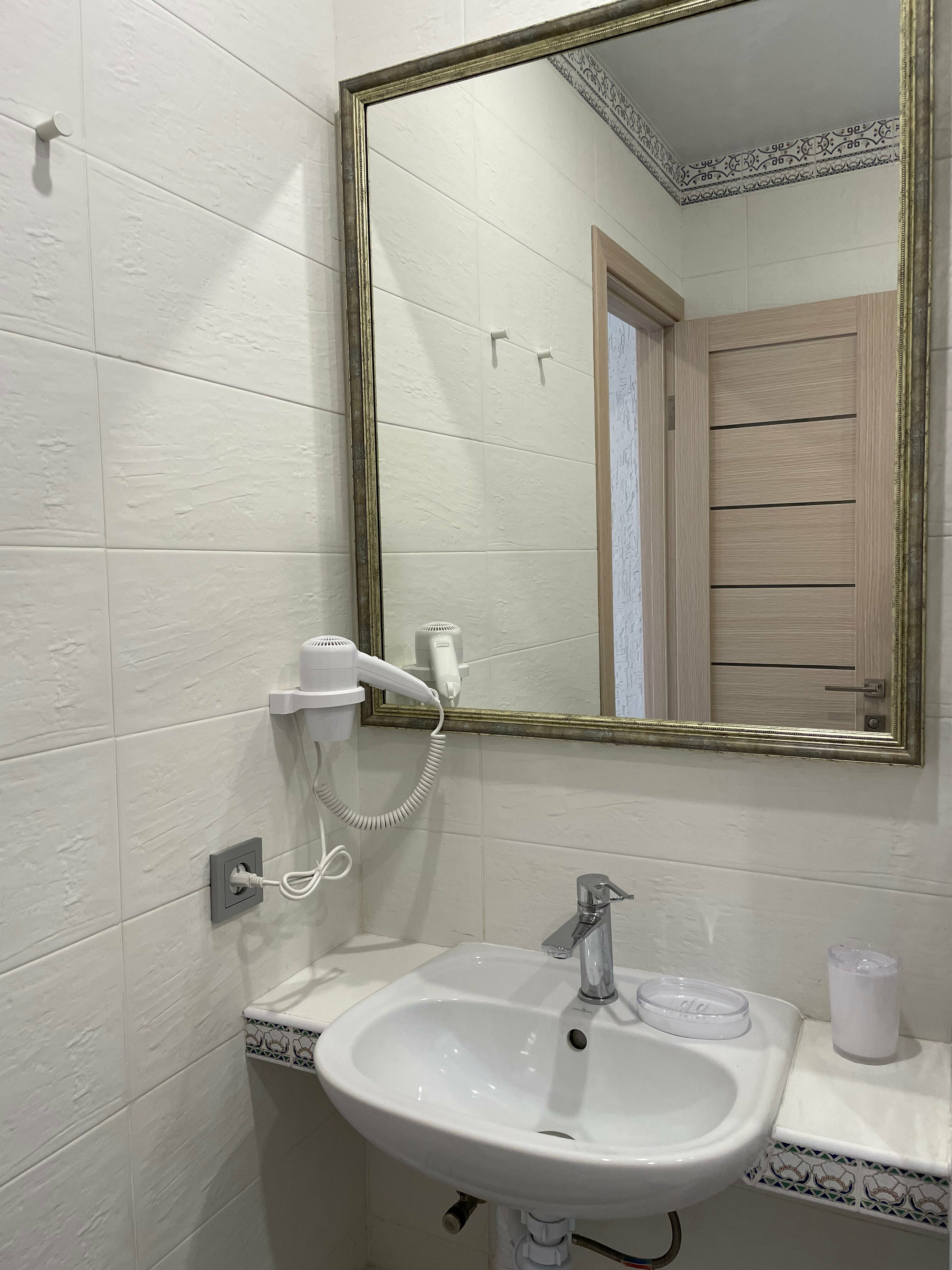 Улучшенный трехместный номер