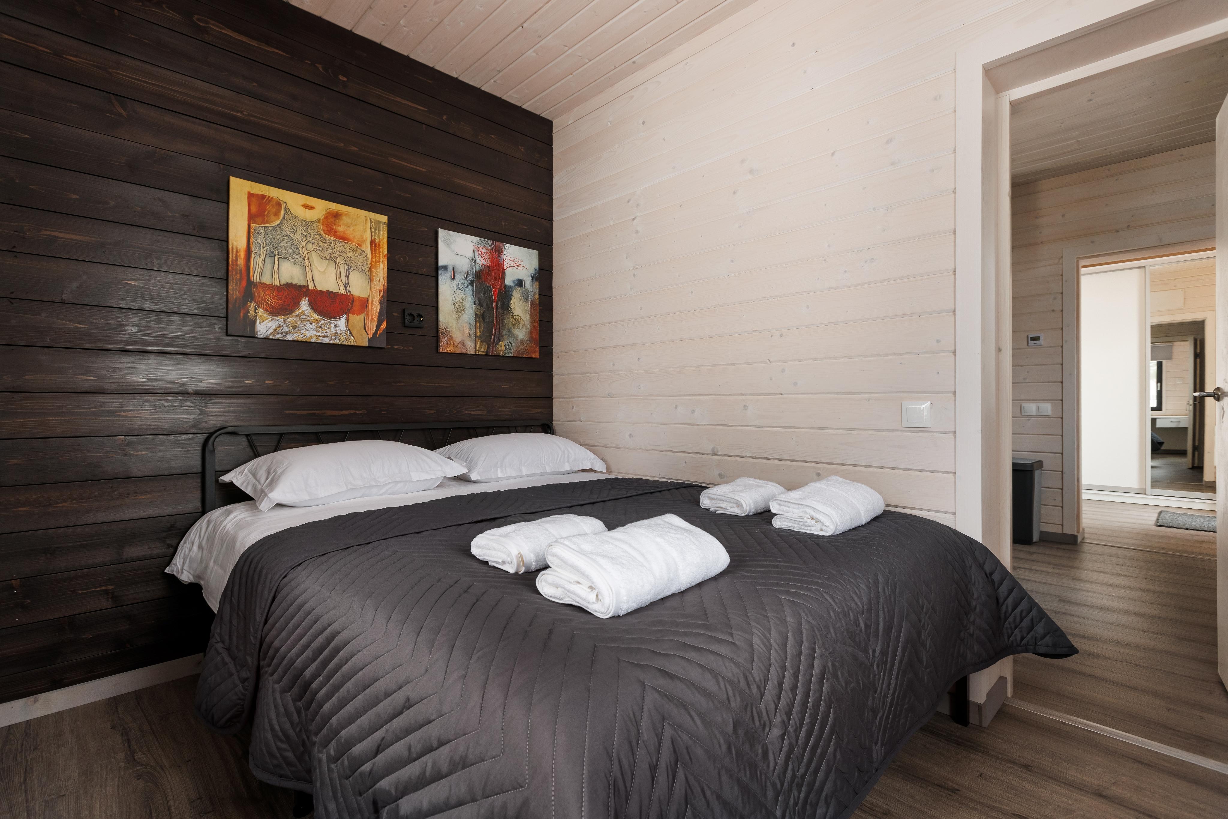 Коттедж с видом на лес