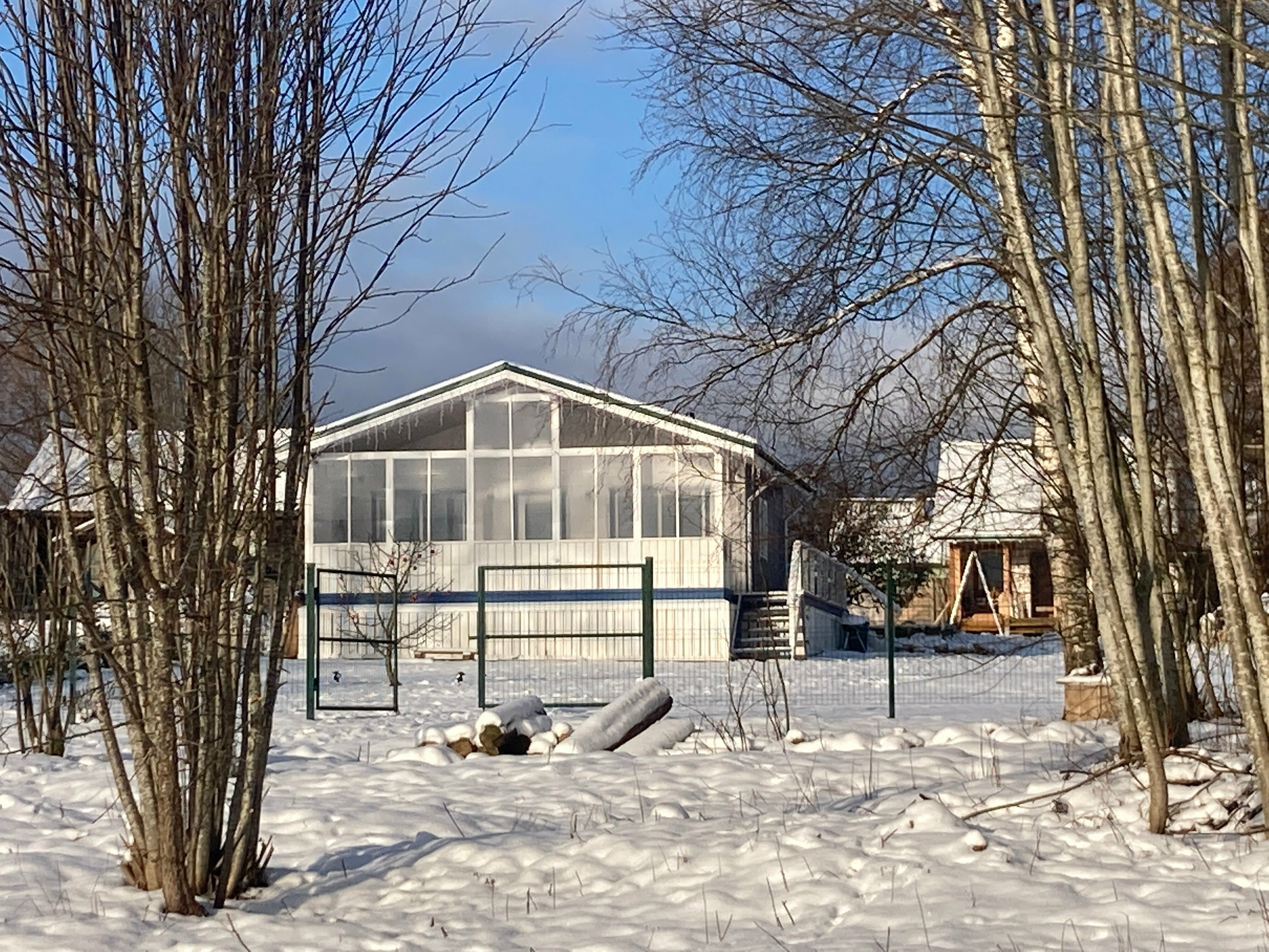 Дом с видом на озеро
