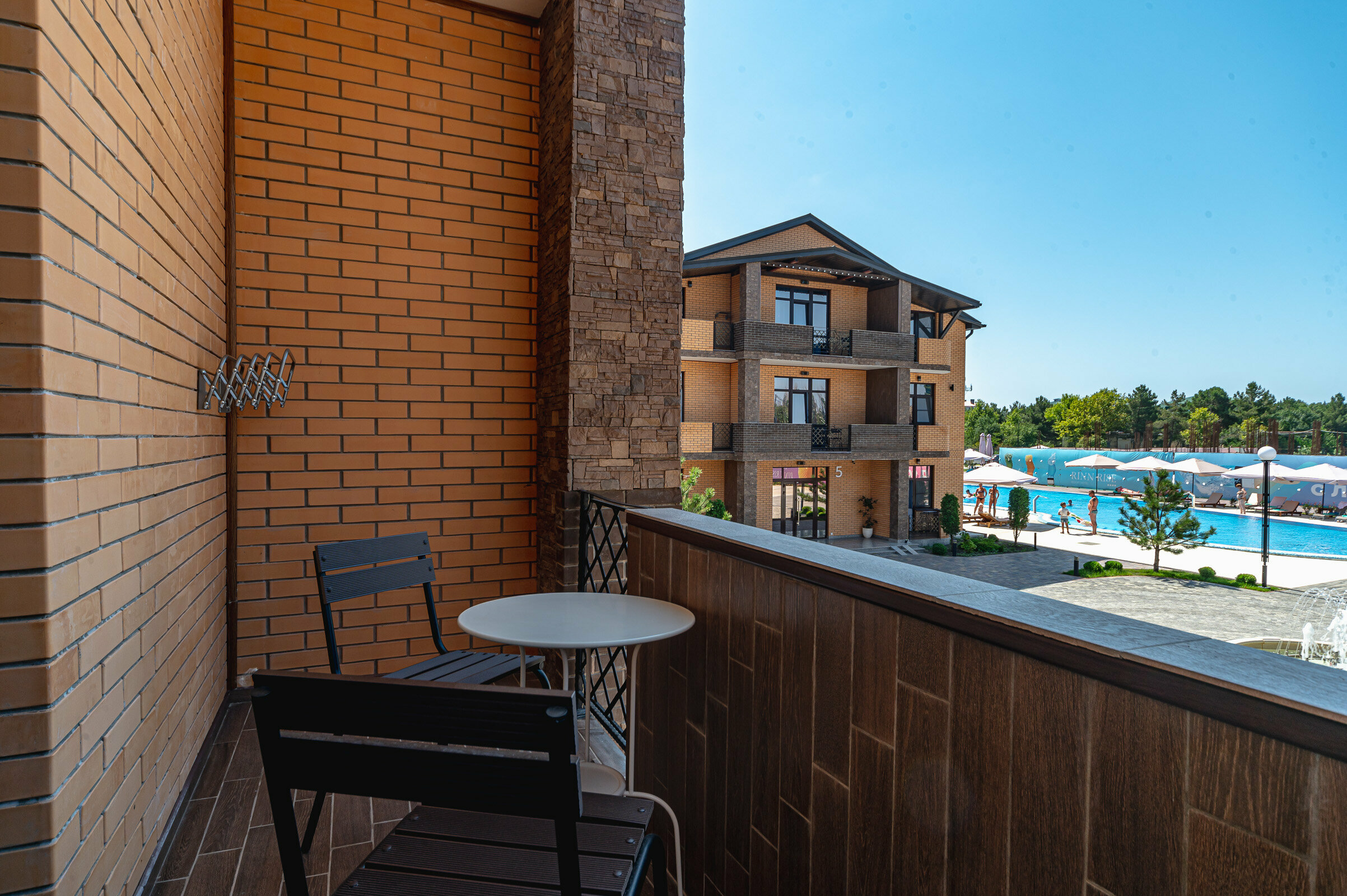 Семейный номер с балконом