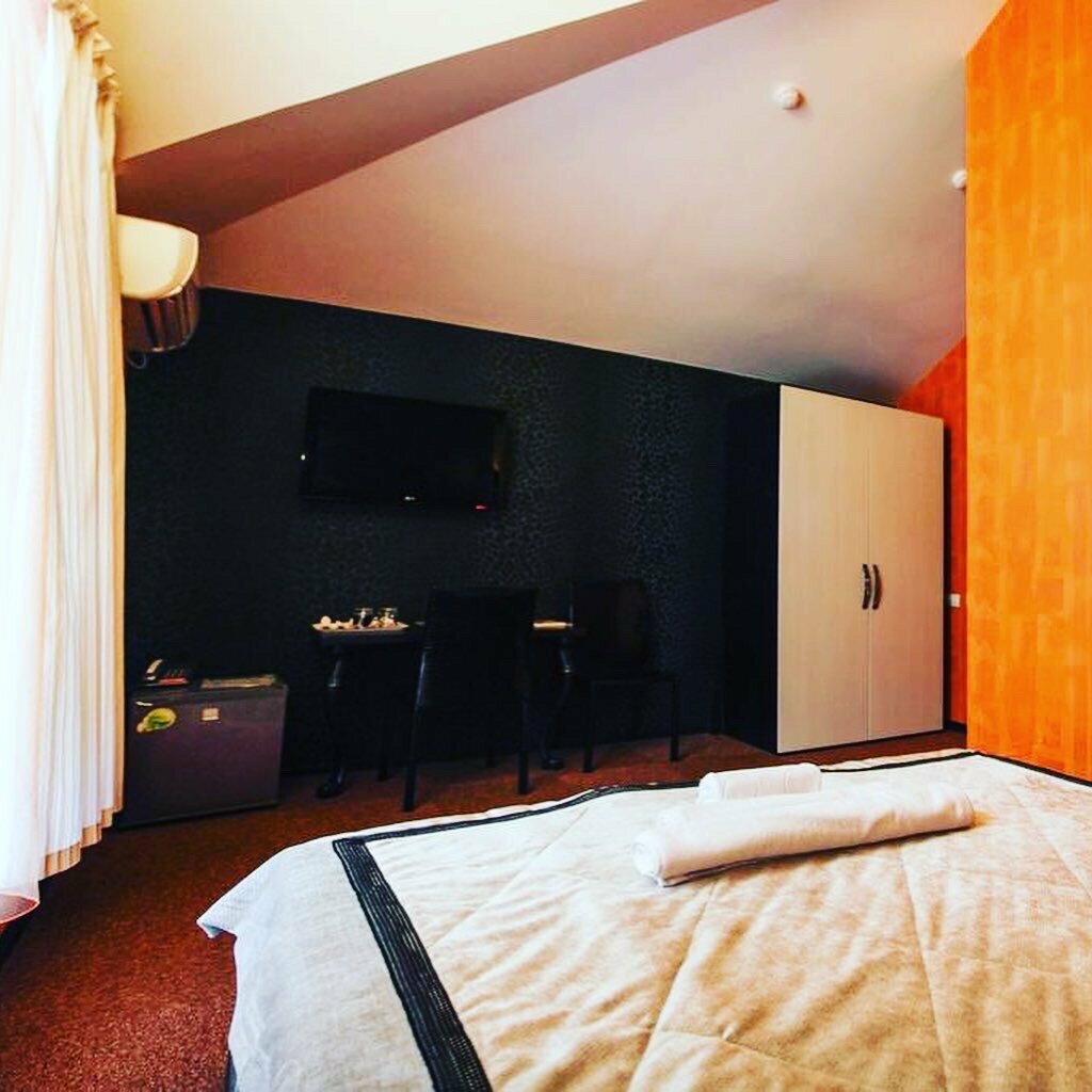 Номер с кроватью размера «king-size»