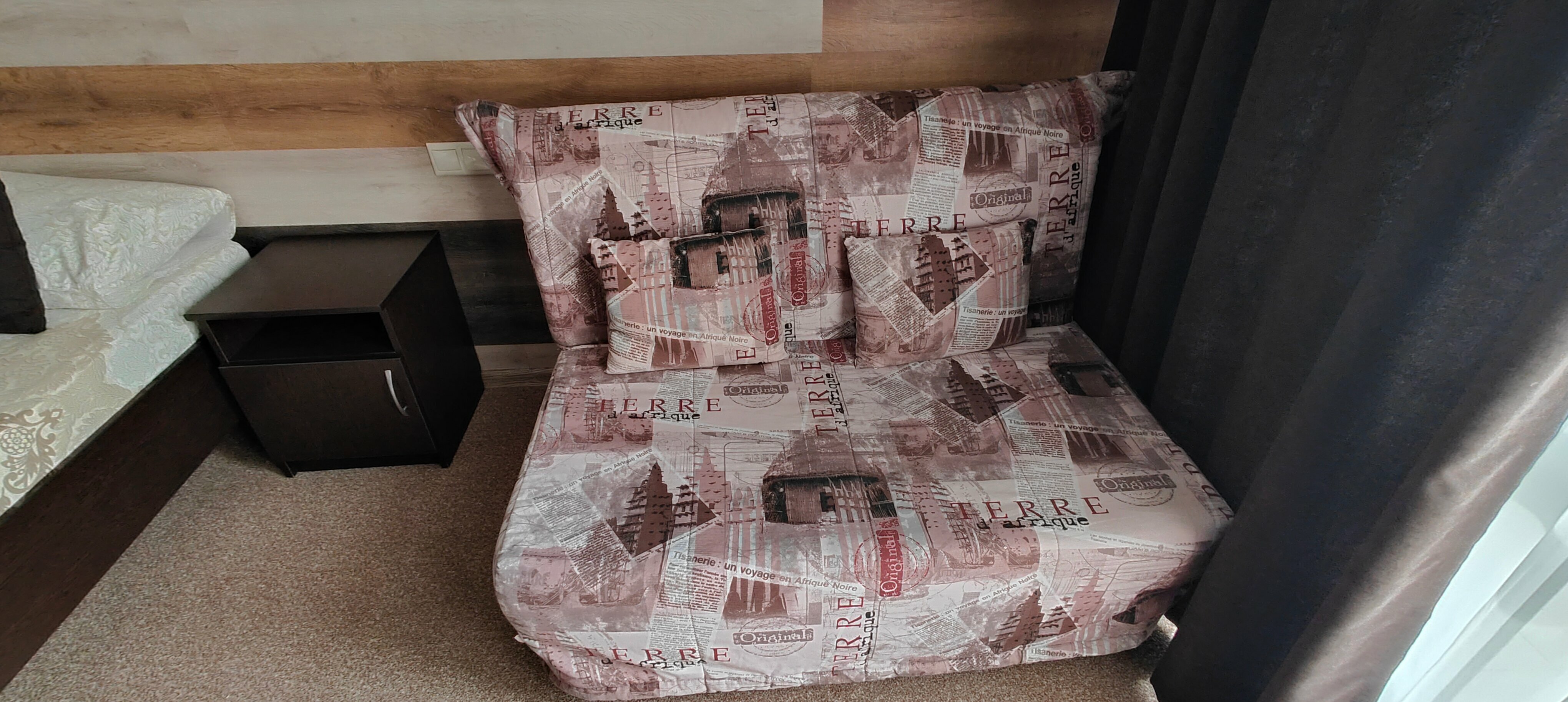 Трехместный номер с балконом