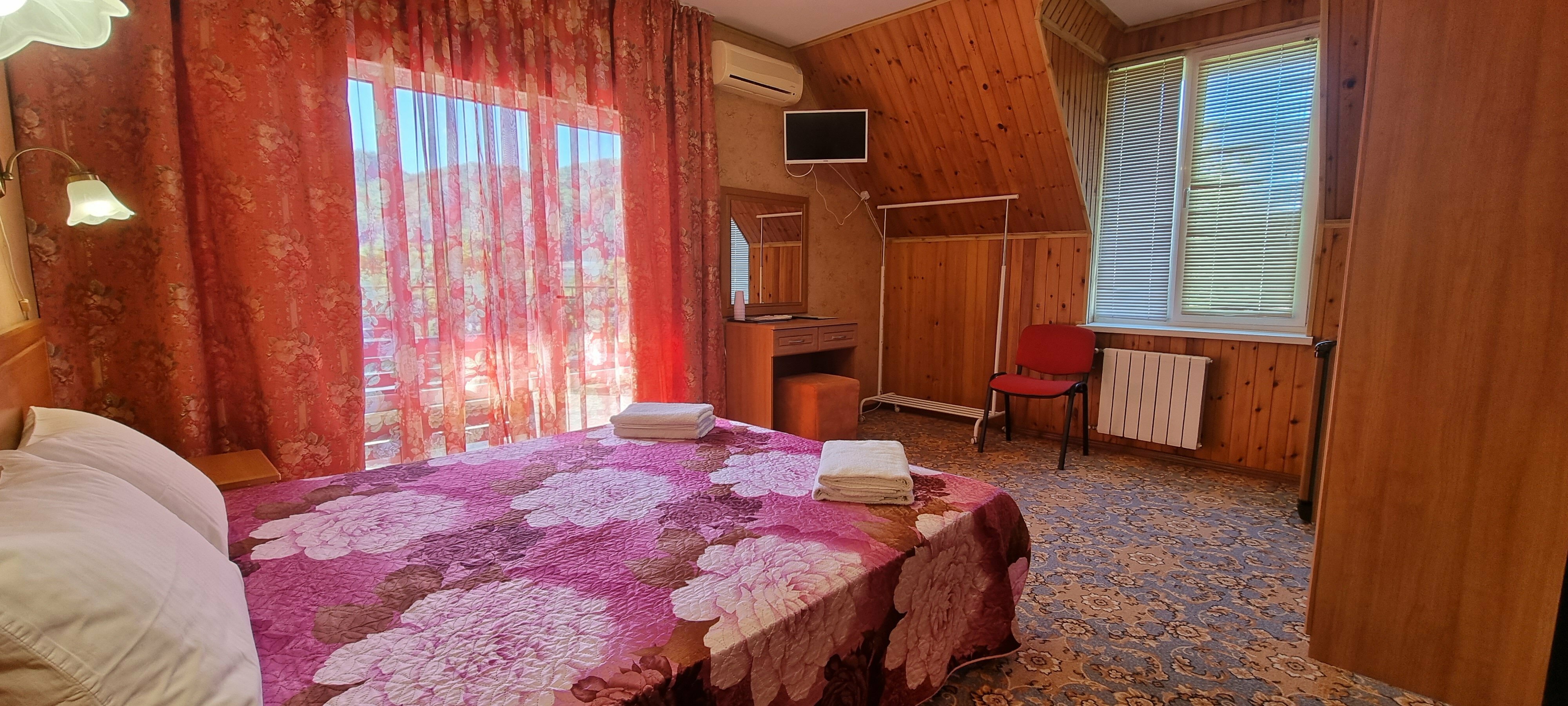 Семейный номер с террасой