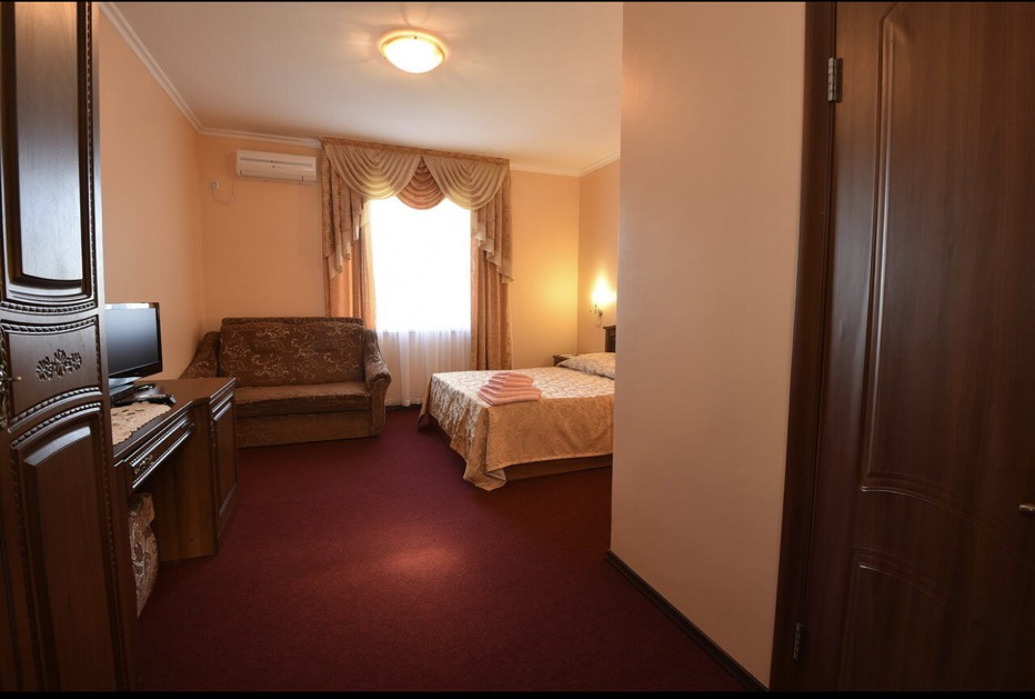 Семейный номер с ванной комнатой