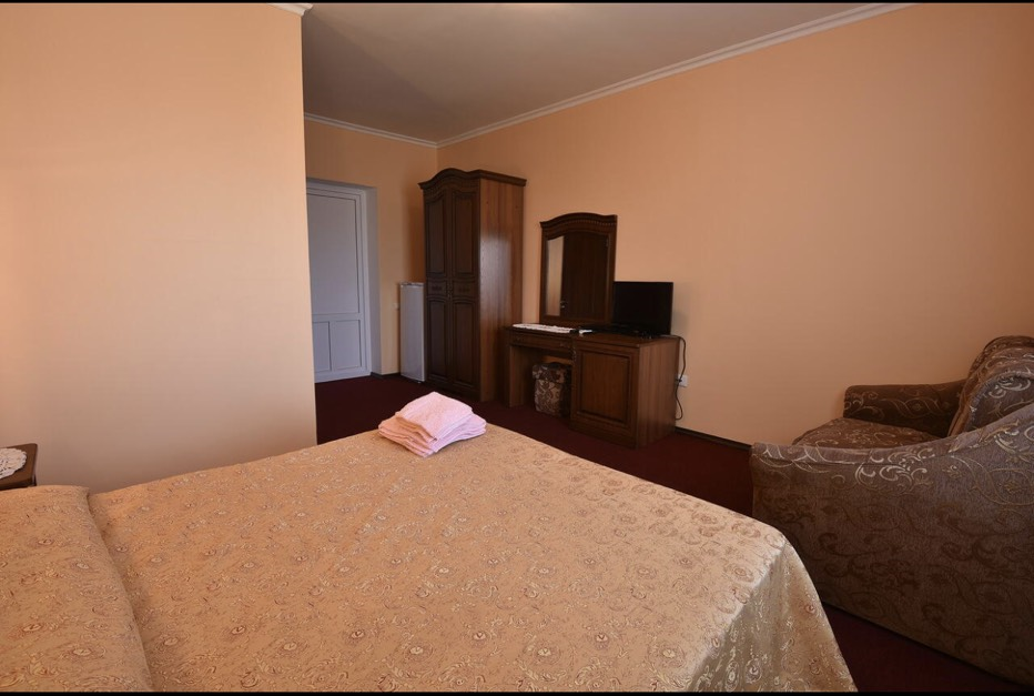 Семейный номер с ванной комнатой