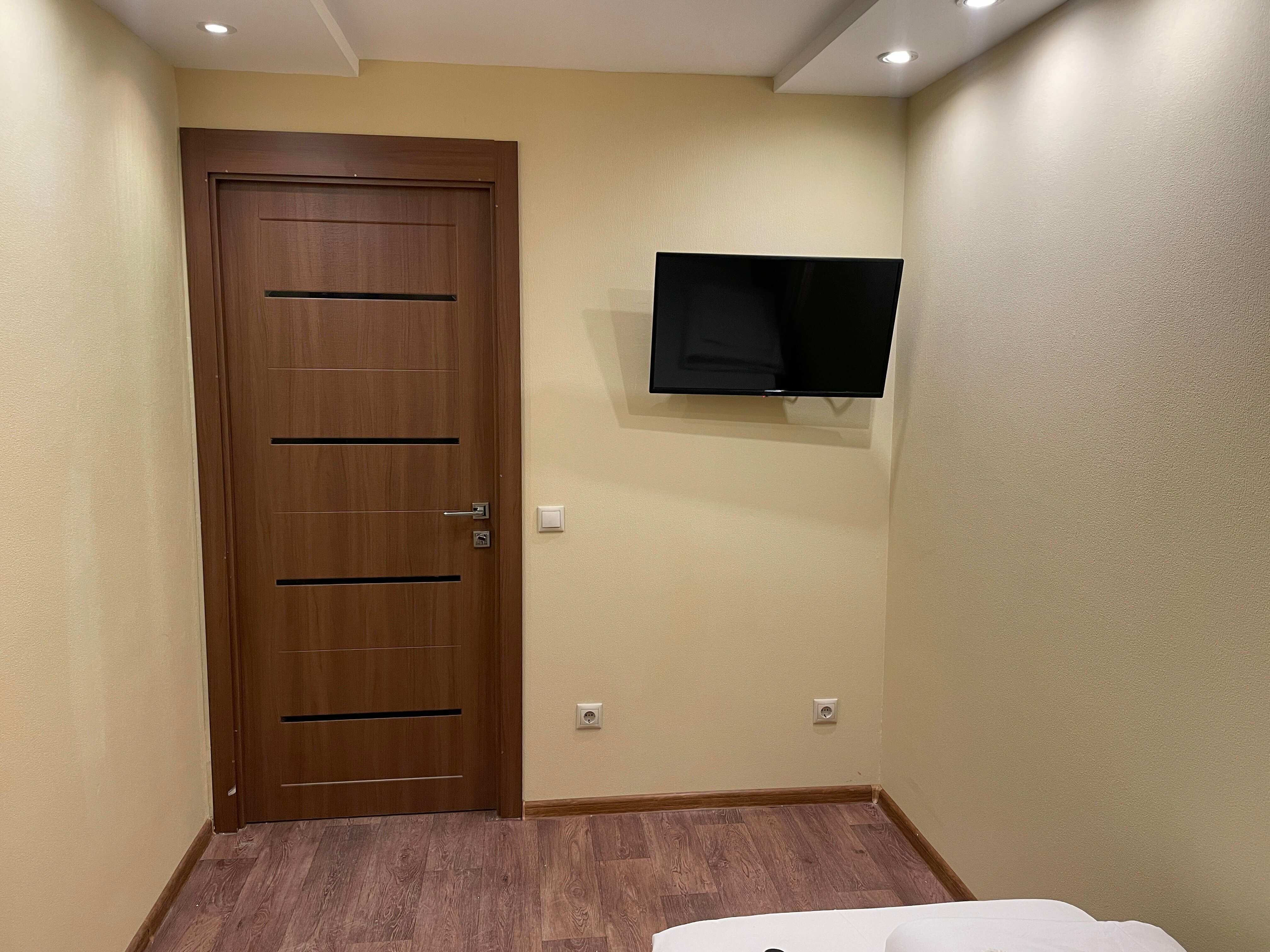 Одноместный номер с общим душем и туалетом