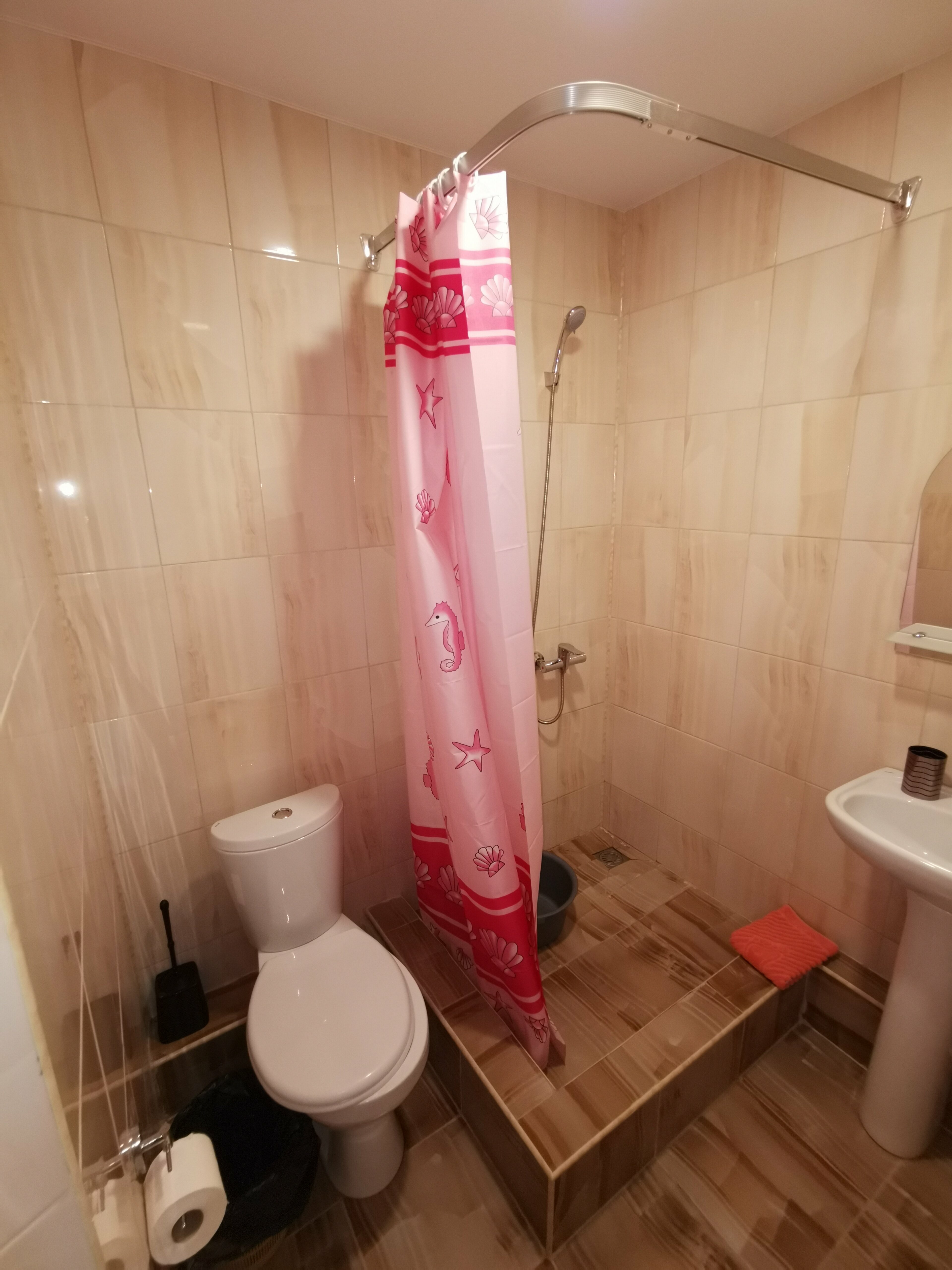 Трехместный номер с окном