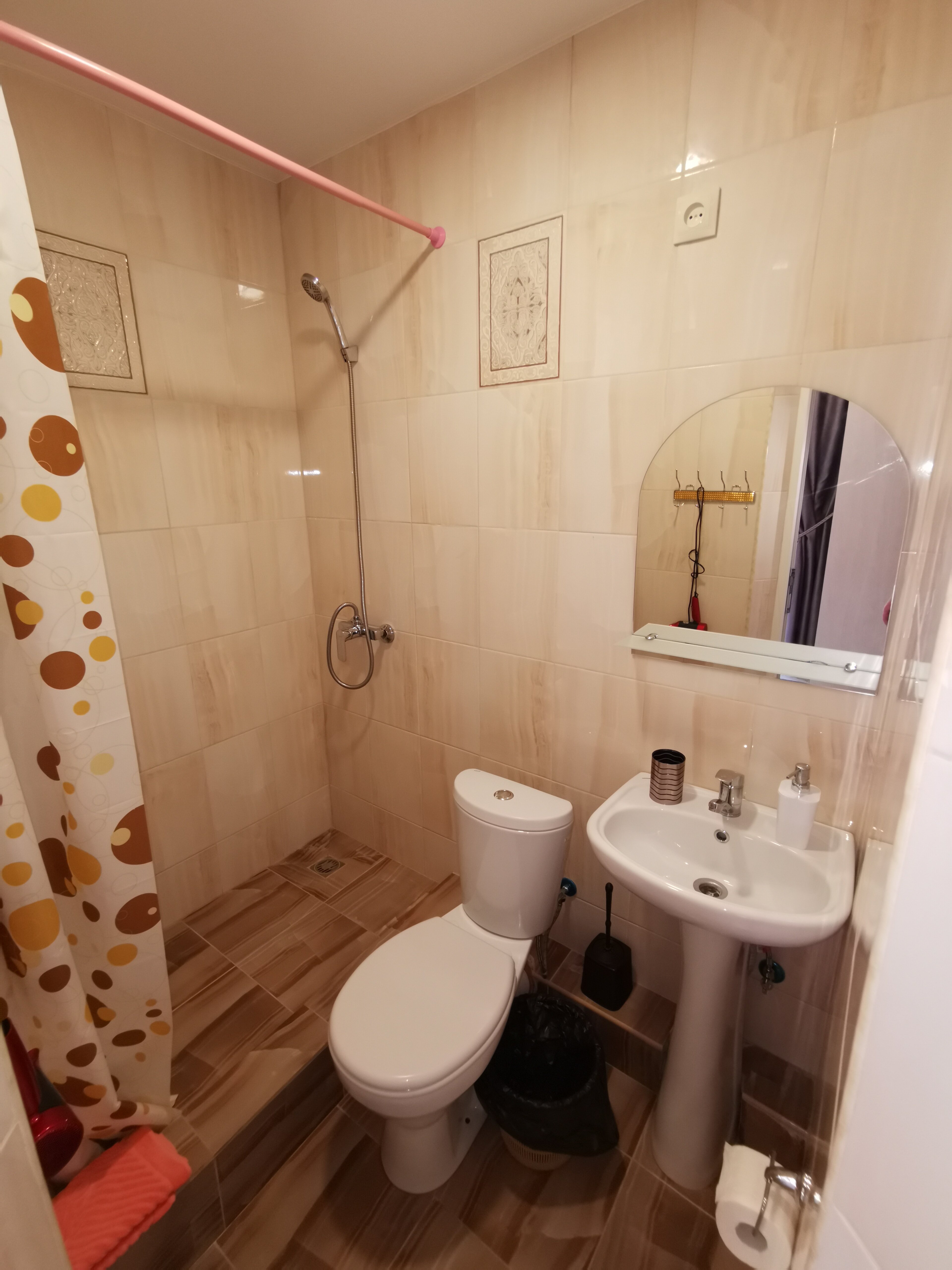 Трехместный номер с балконом