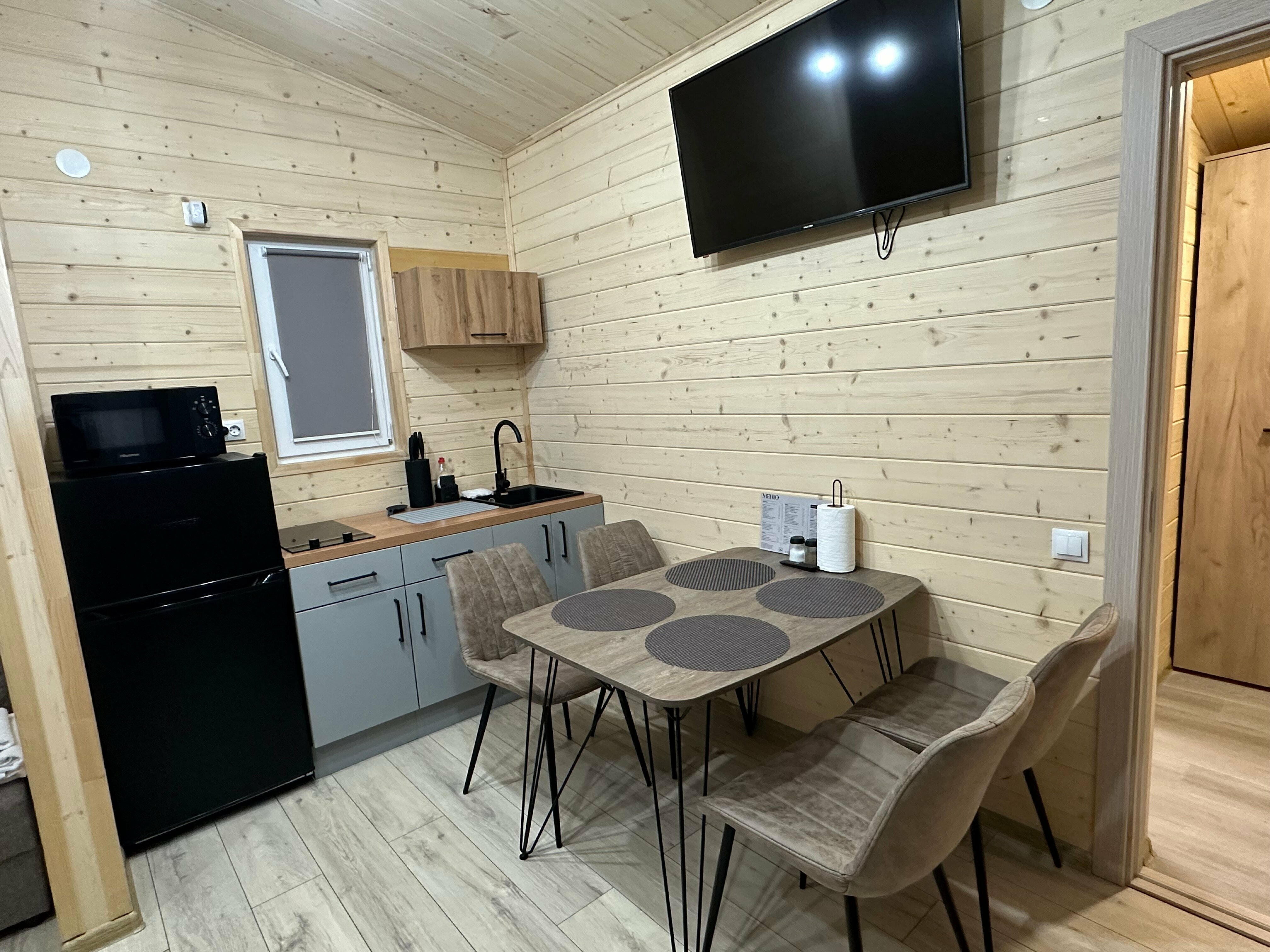 Четырехместный номер с видом на горы