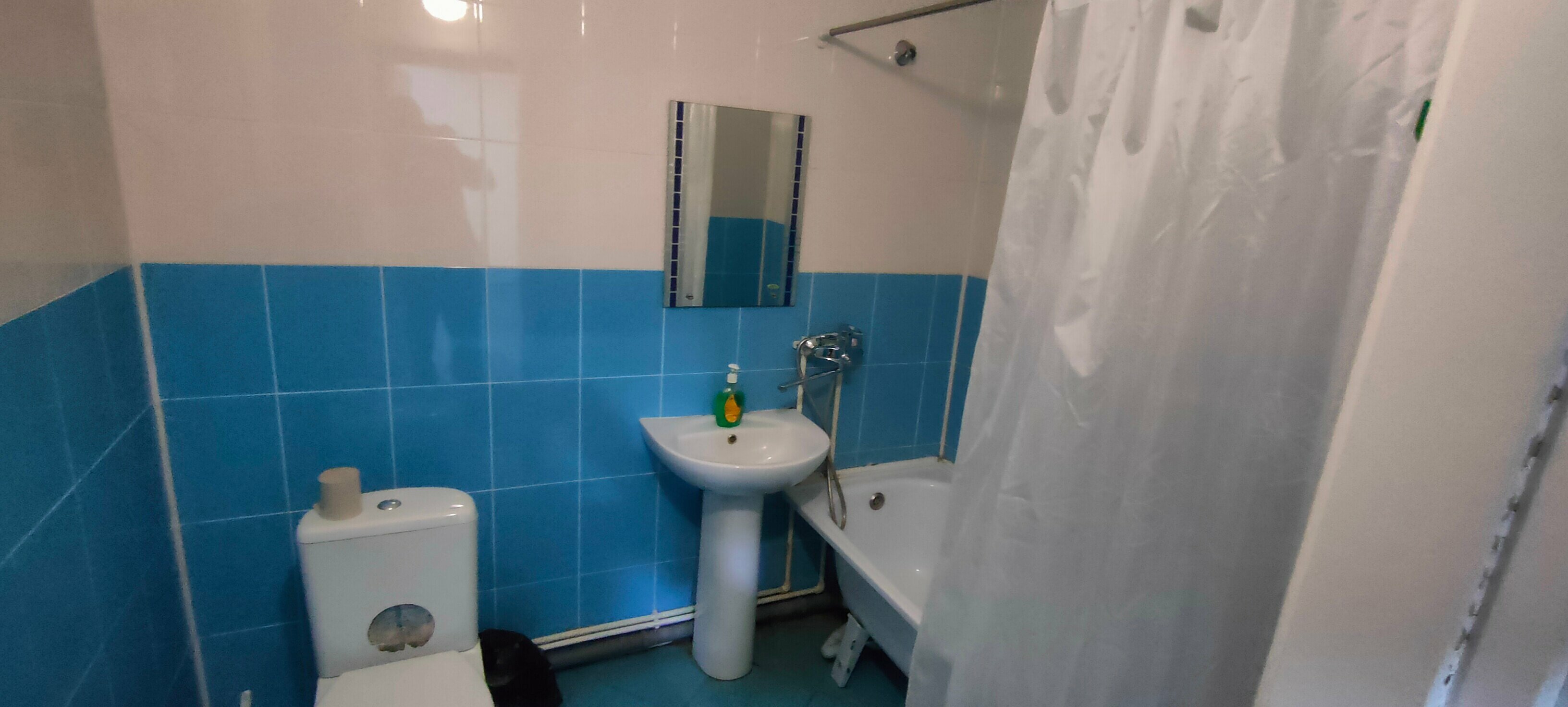 Трехместный номер «Комфорт» с душем