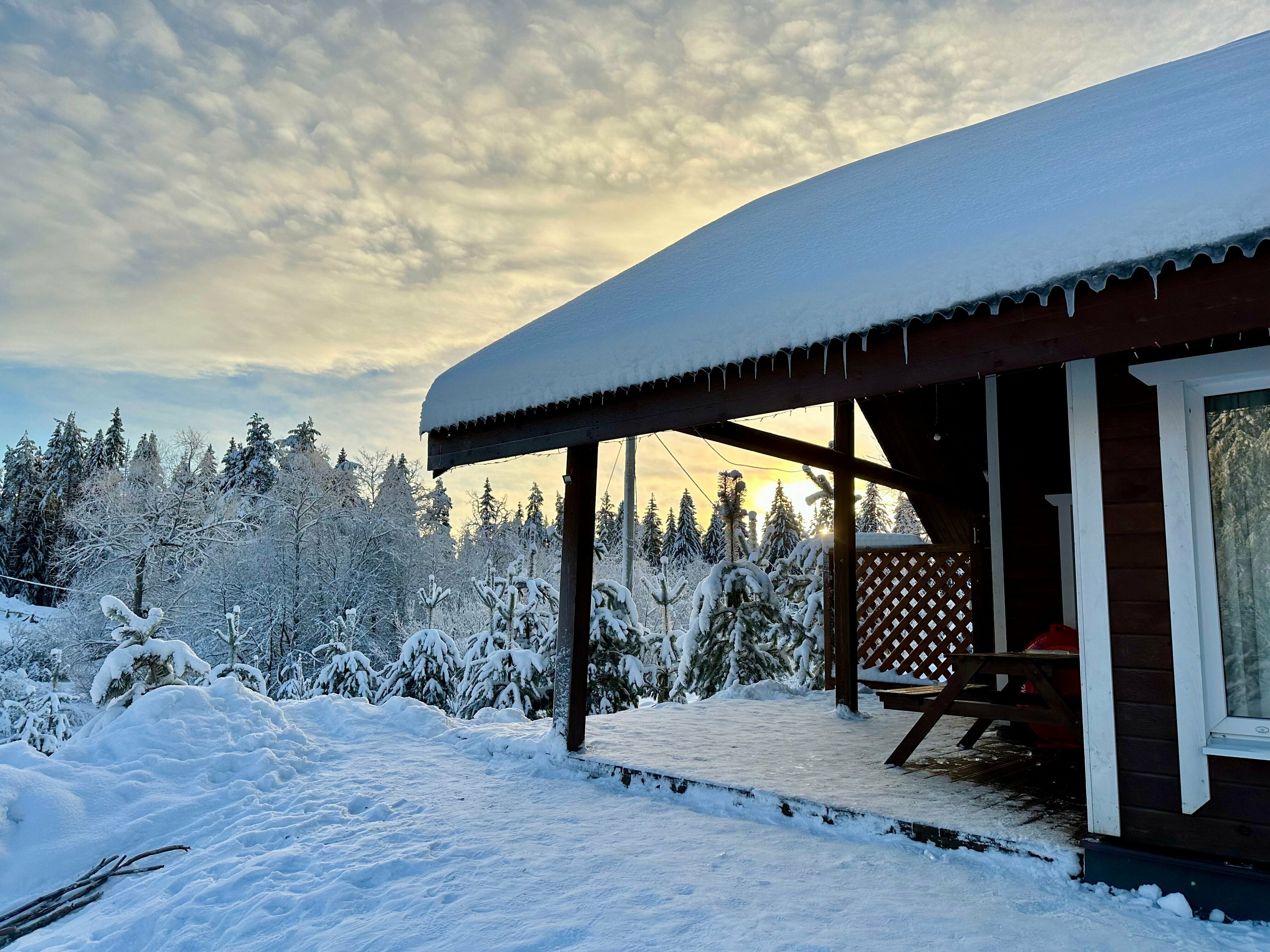 Коттедж с 3 спальнями, с сауной, на 6(+2) чел.