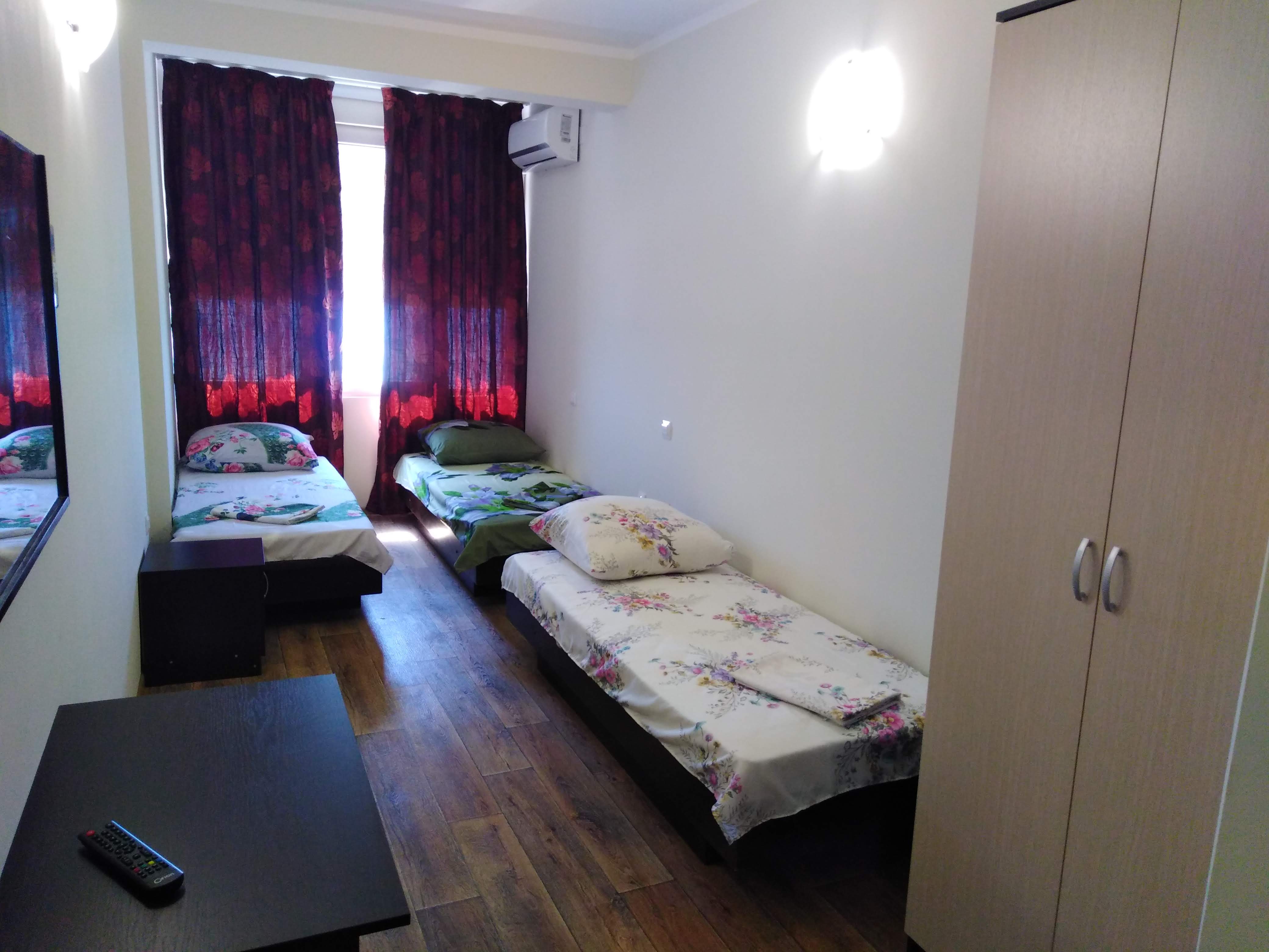 Трехместный номер с видом на море