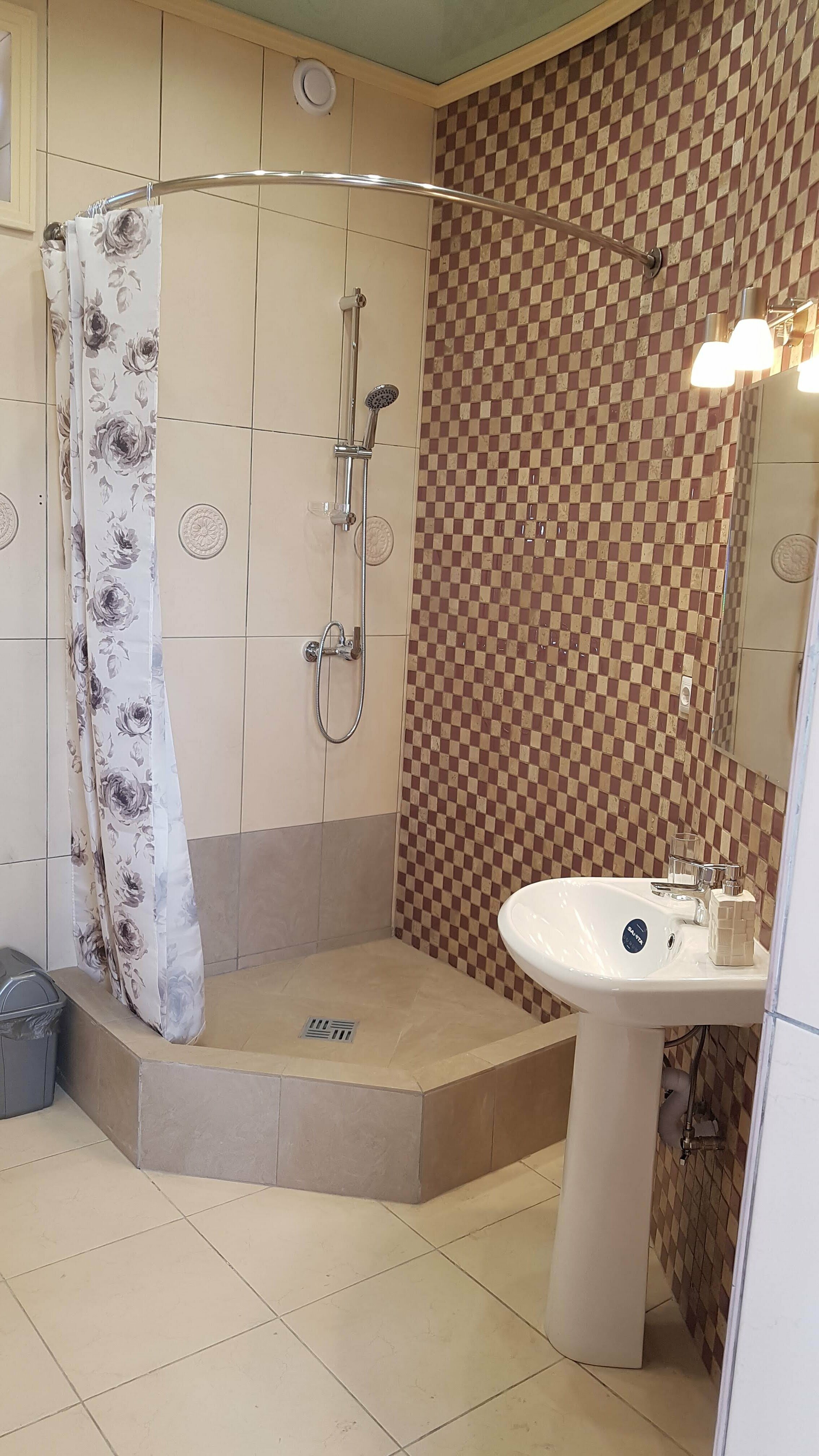 Улучшенный двухместный номер с 1 кроватью