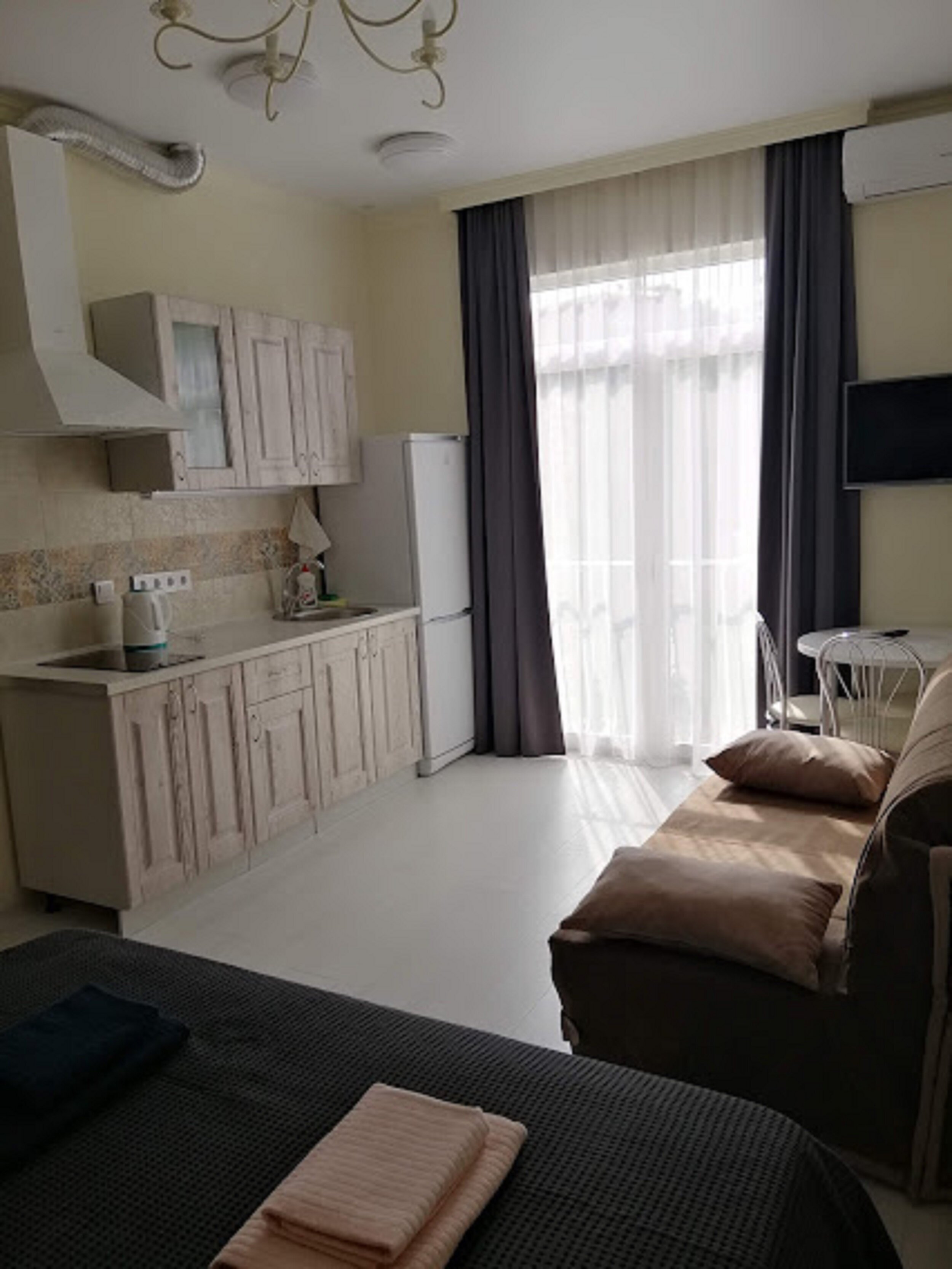 Номер-студия с диваном-кроватью