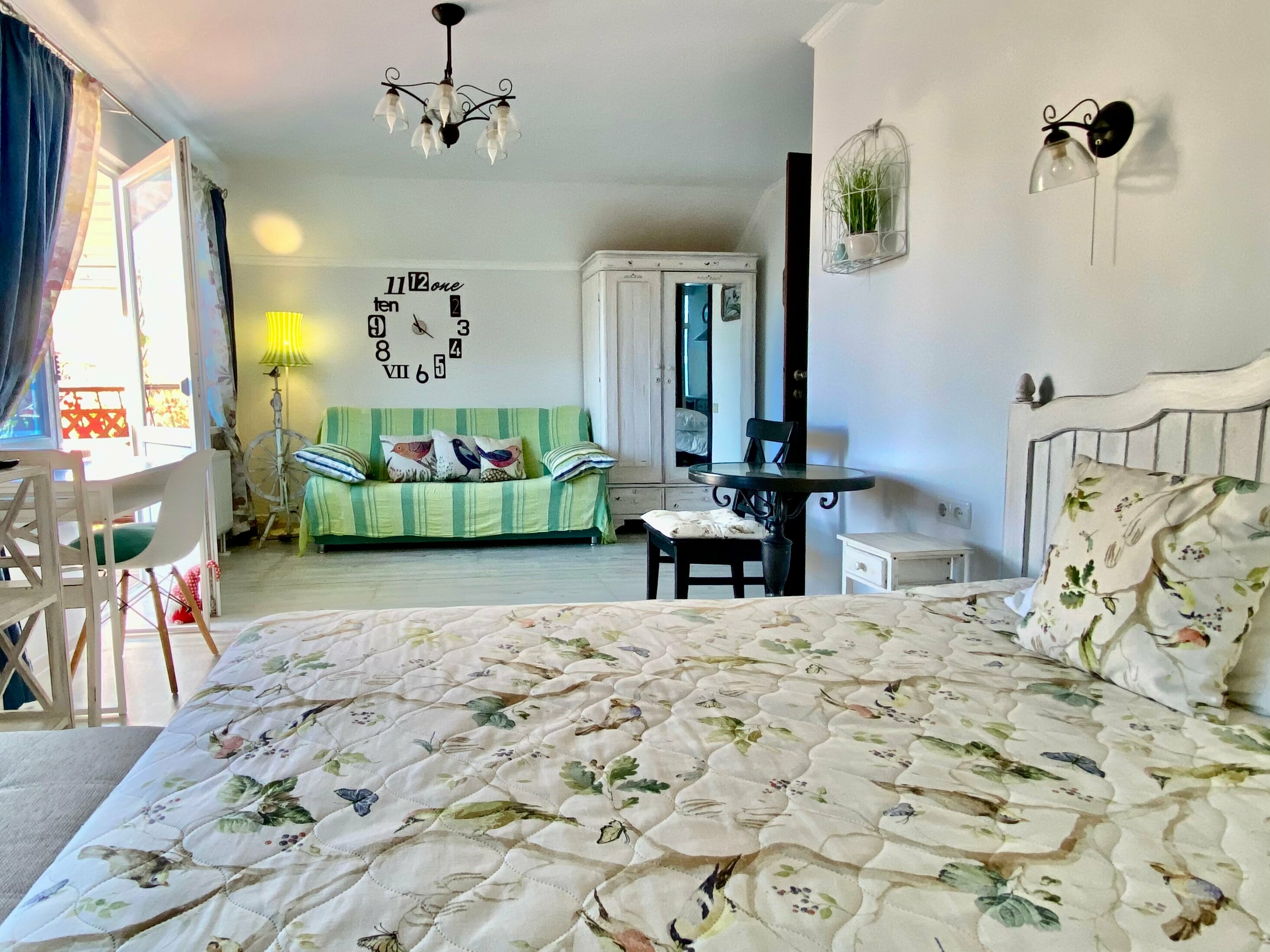 Семейный номер с балконом