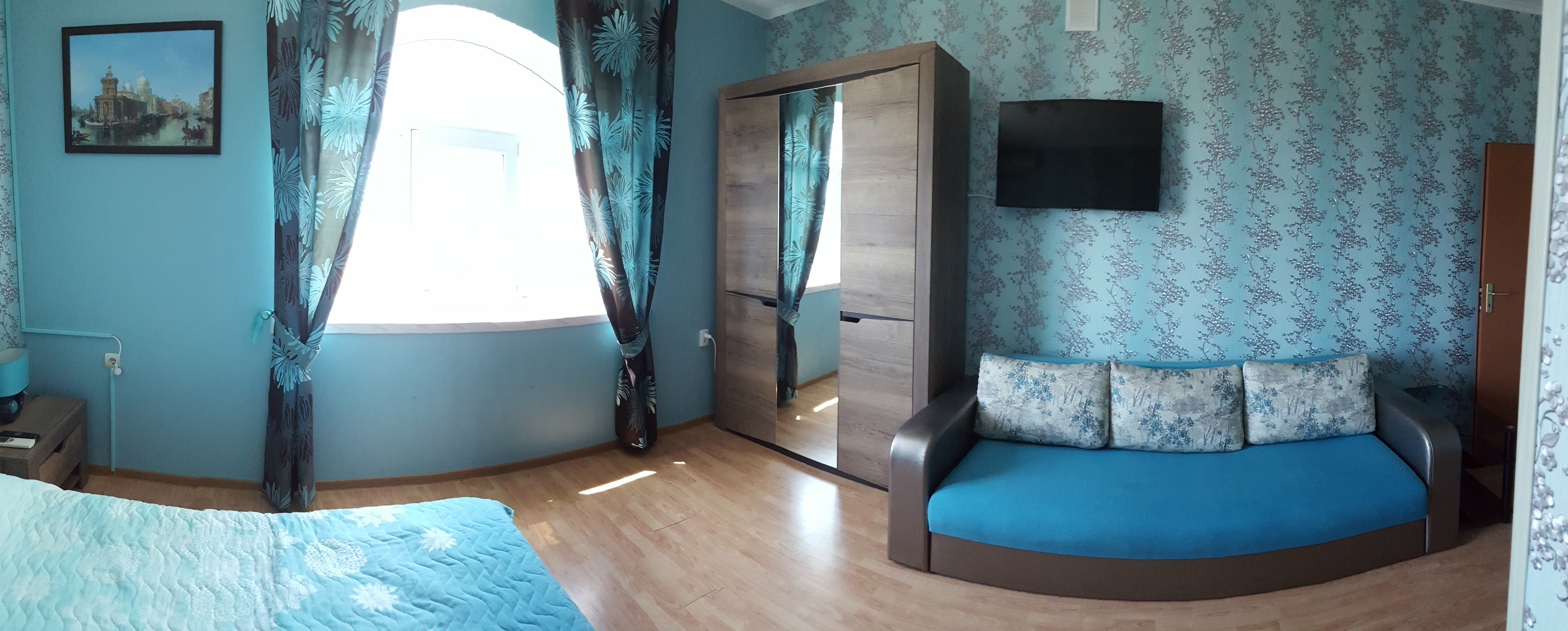 Апартаменты с балконом