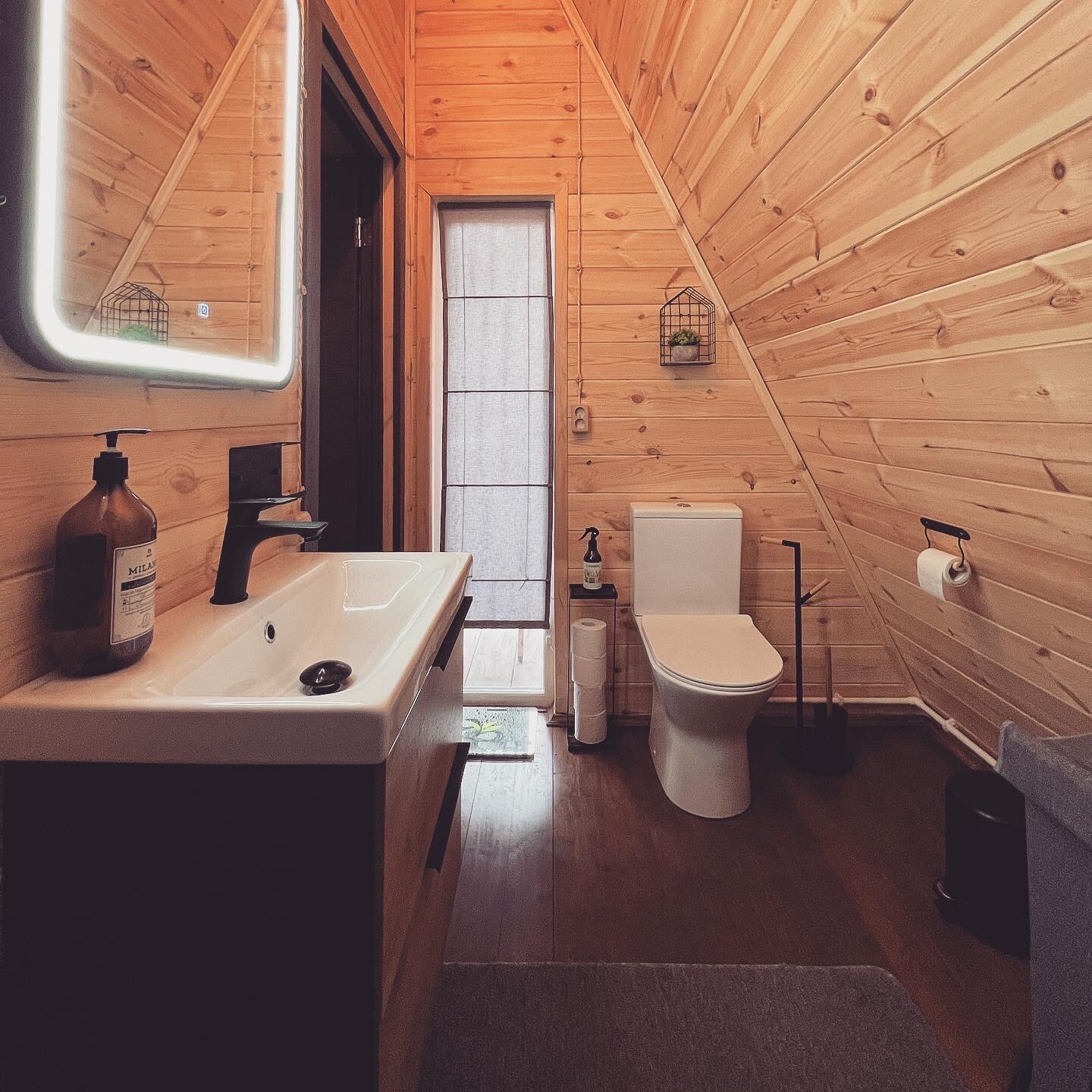 Шале №1 - в окружении сосен, с зоной барбекю и костровой чашей