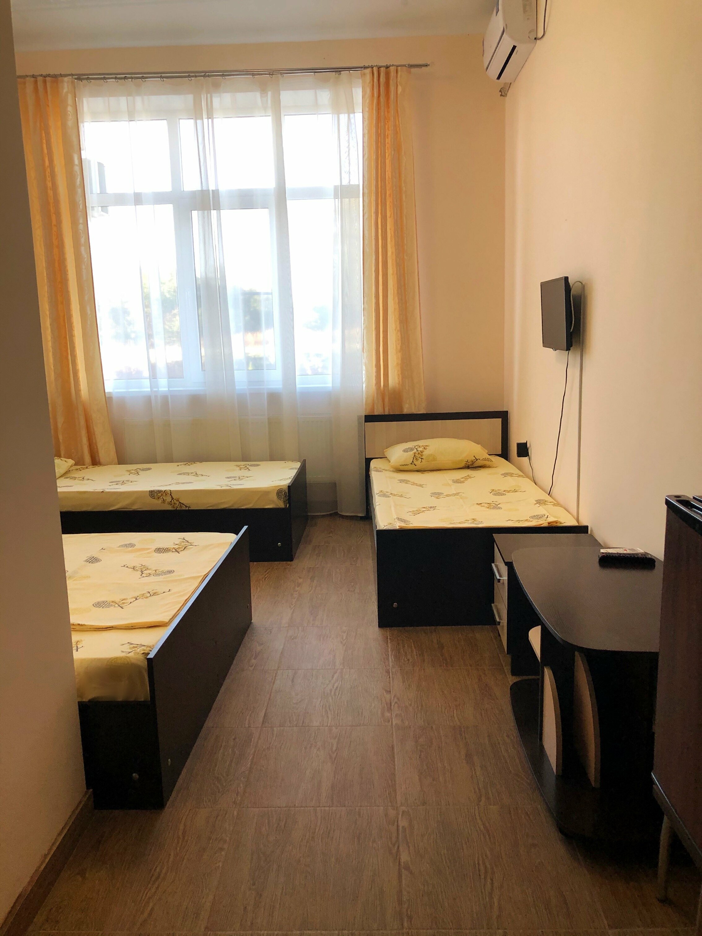 Четырехместный номер с балконом