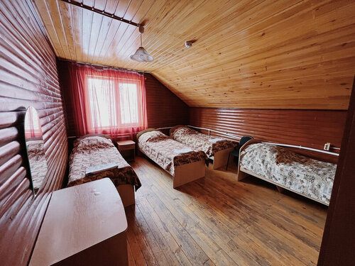 Четырехместный номер эконом-класса