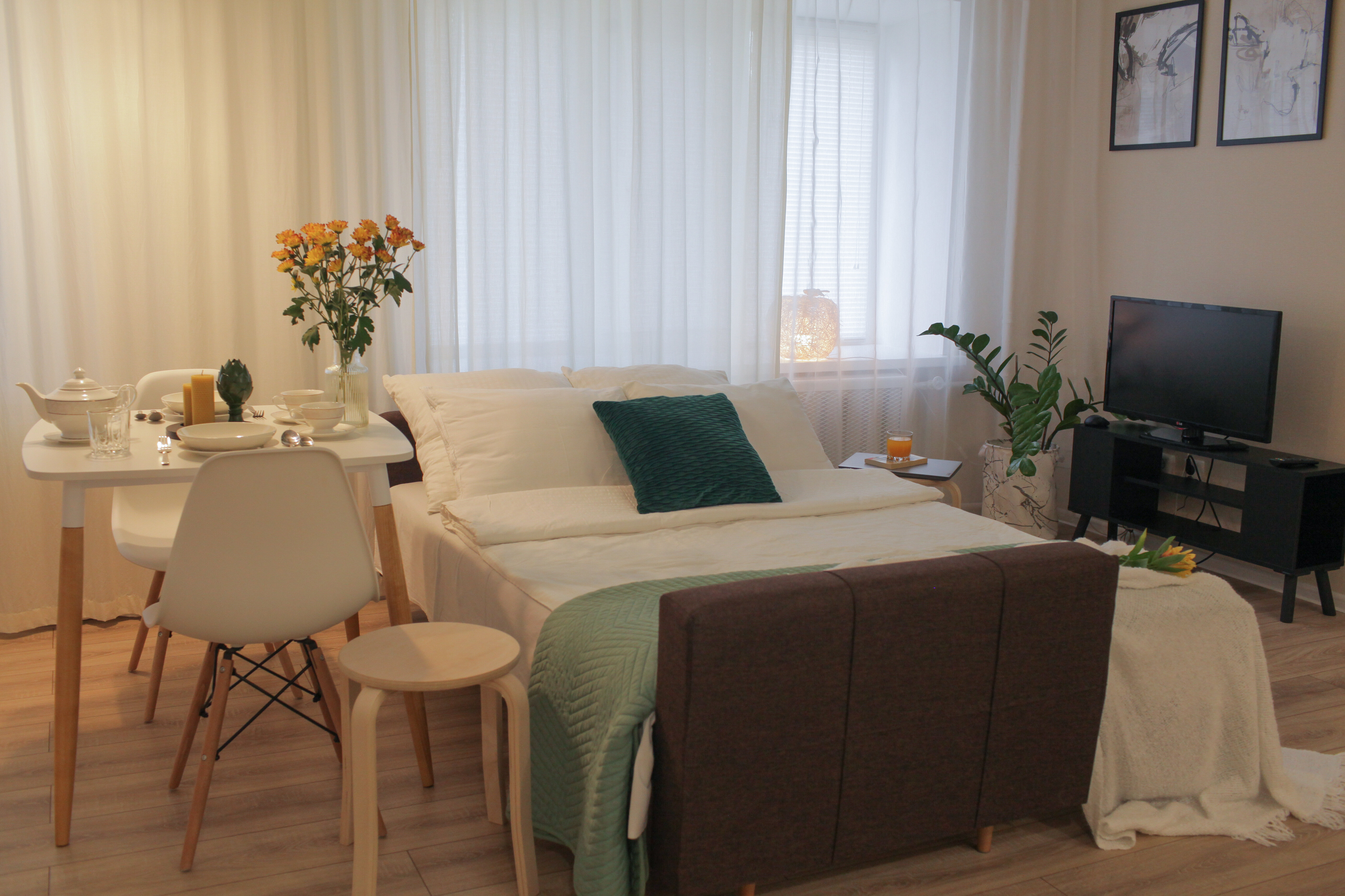 Номер-студия с диваном-кроватью