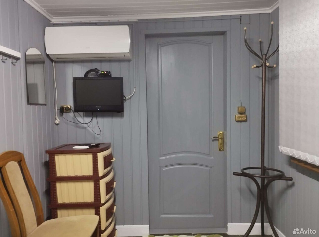 Одноместный номер с общим душем и туалетом