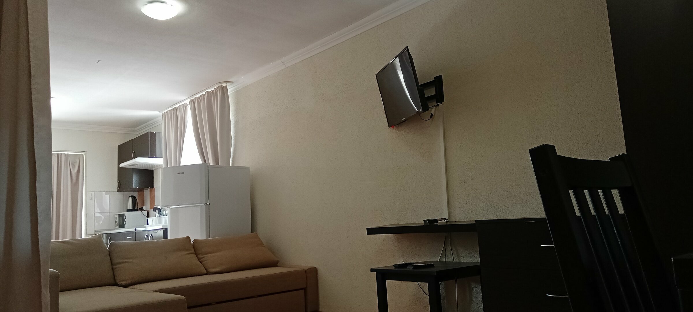 Номер-студия с диваном-кроватью