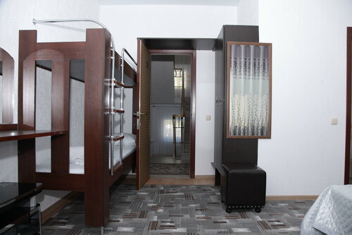 Стандартный четырехместный номер в Guest House Oniks
