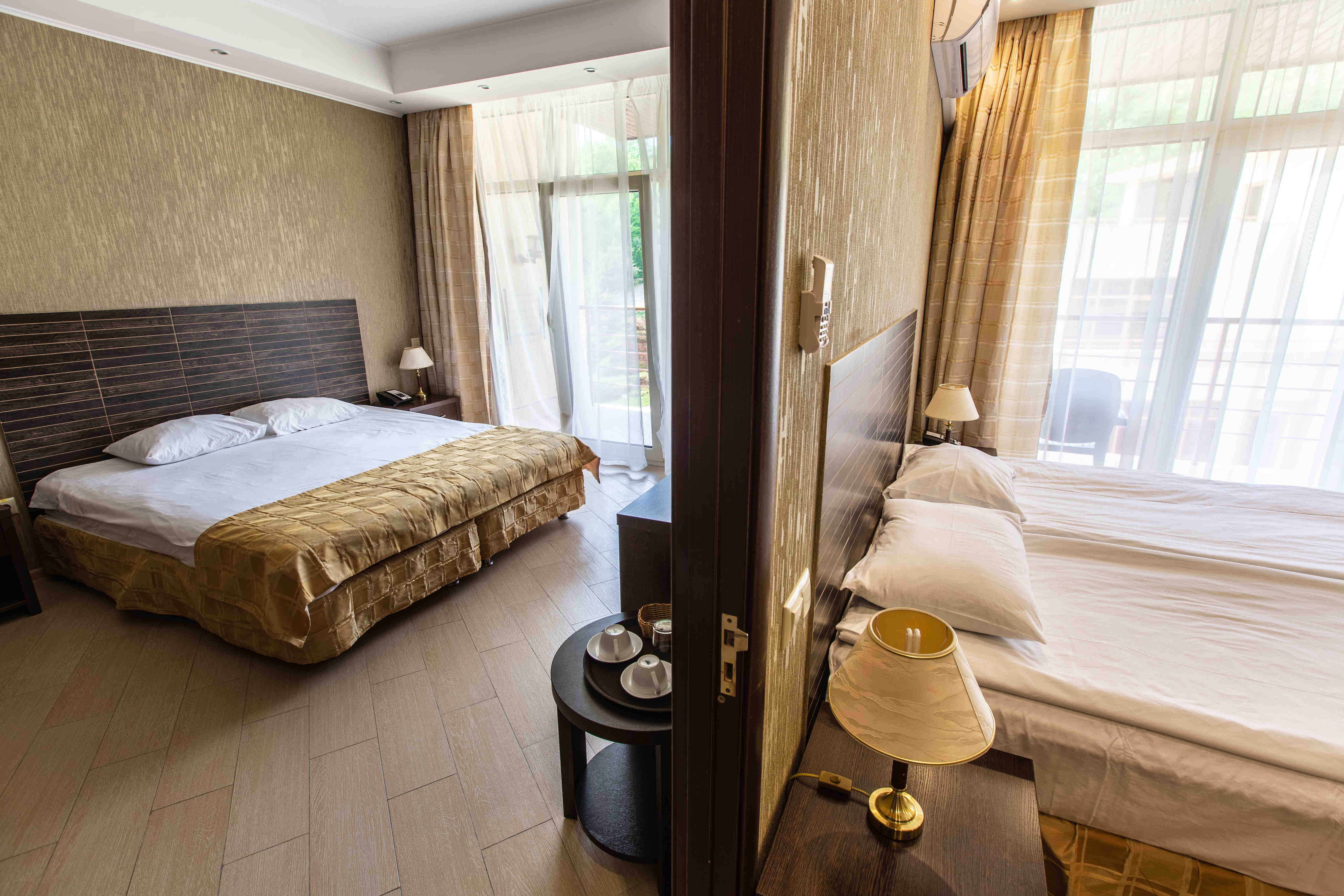 Семейный номер с видом на горы