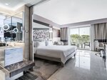 Улучшенный люкс, 1 двуспальная кровать с диваном-кроватью в Rixos Premium Tekirova