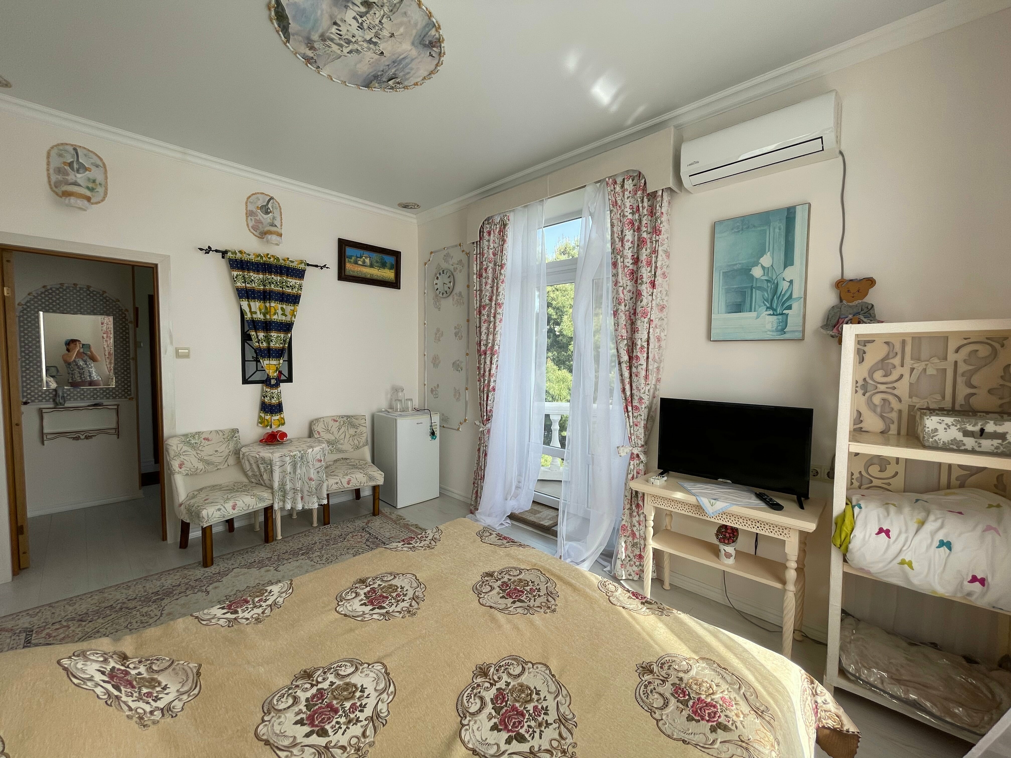 Семейный номер с видом на море