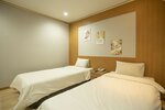 Стандартный двухместный номер с 2 односпальными кроватями в Jeju Stay Hotel