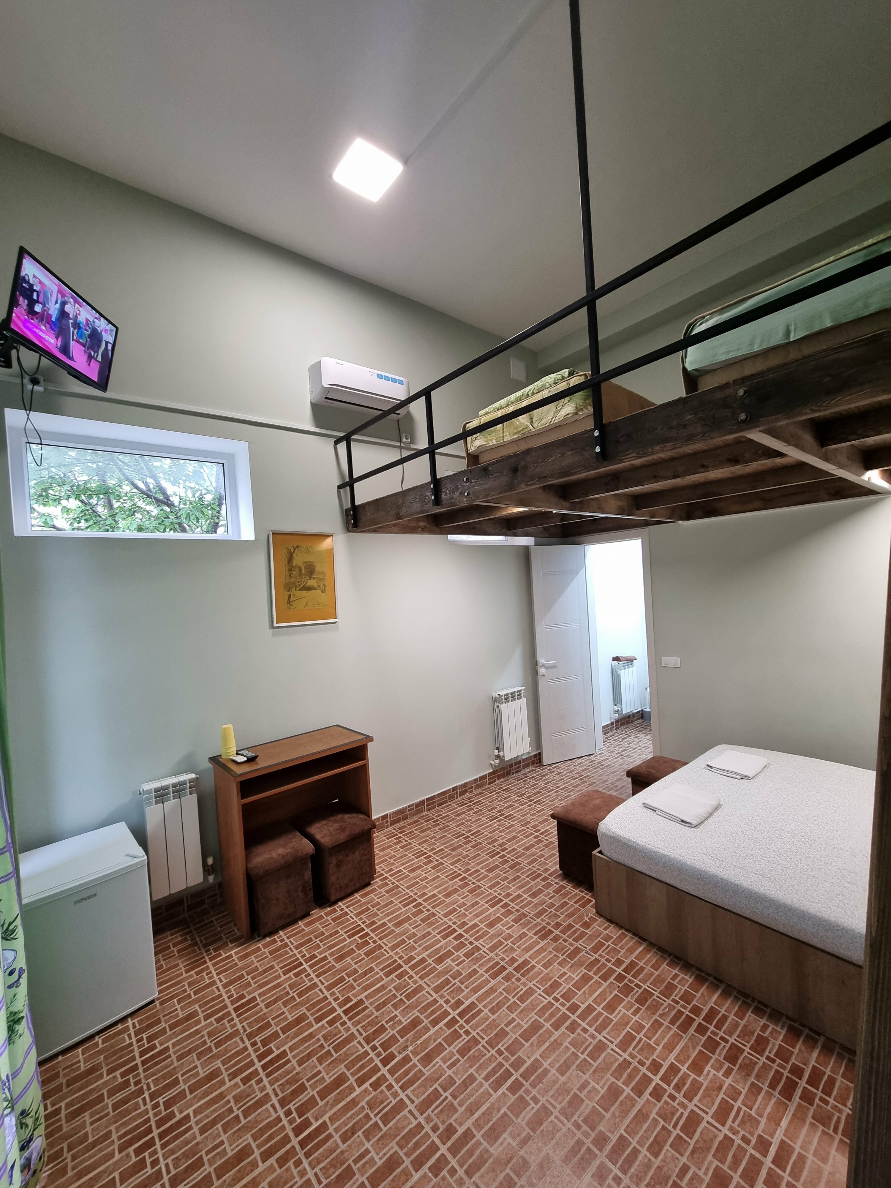 Двухуровневые апартаменты