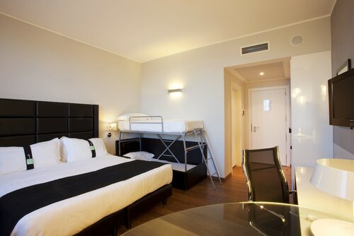 Стандартный номер, Несколько кроватей в Holiday Inn Genoa City, an Ihg Hotel