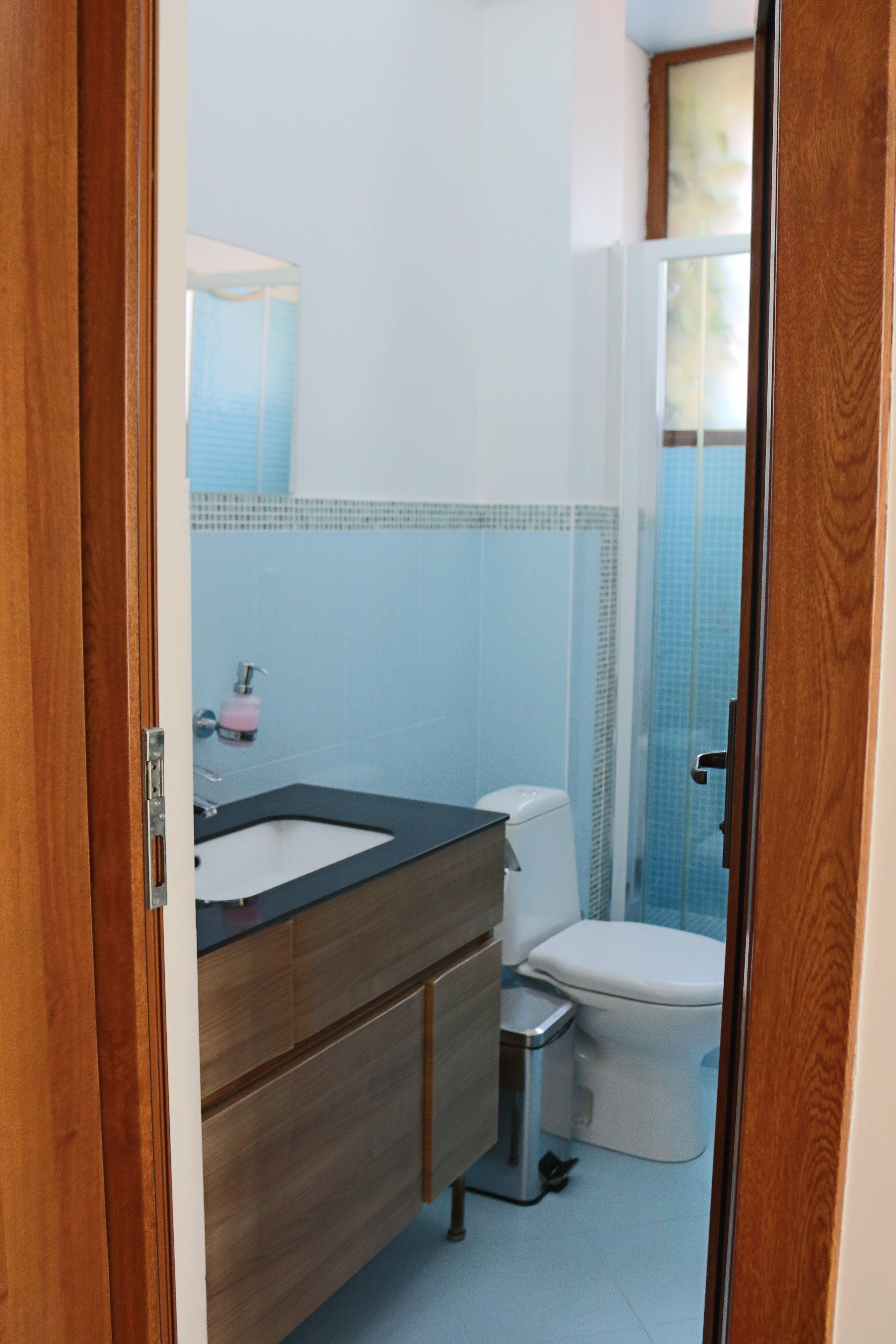 Люкс с кроватью размера «king-size» и видом на море