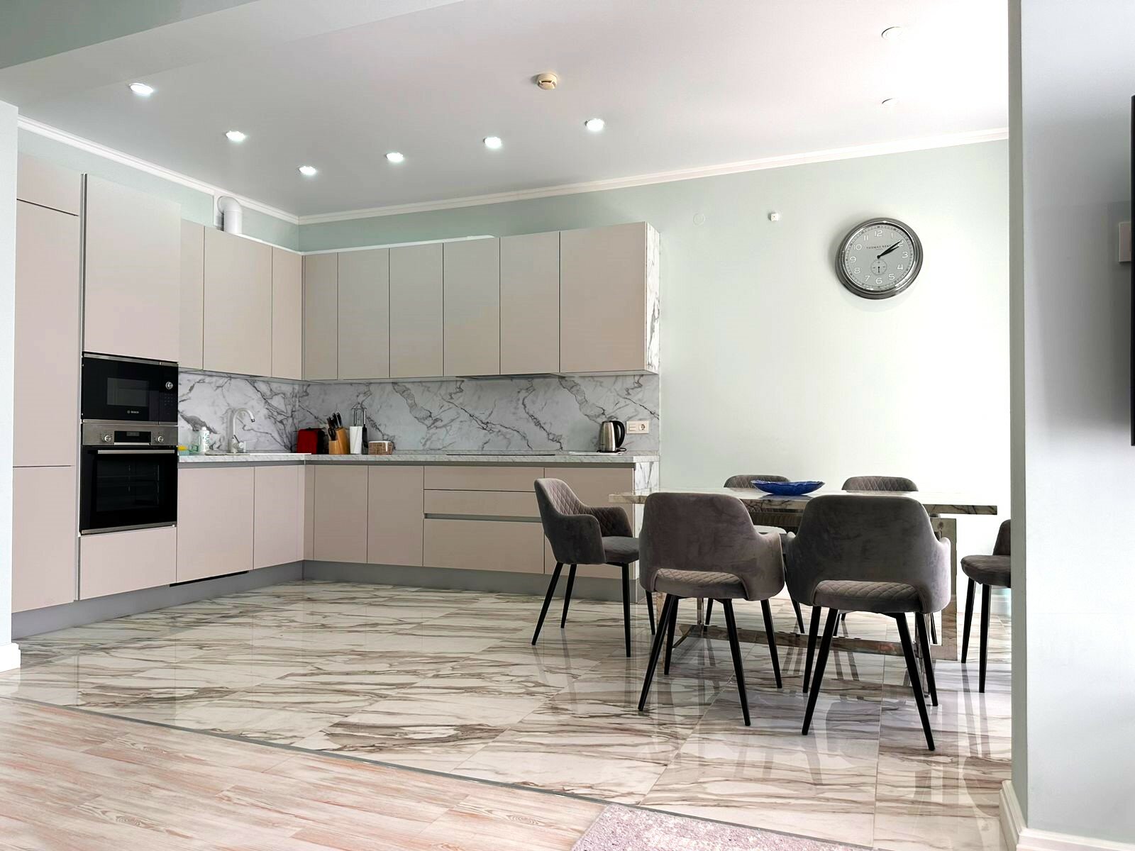 Семейный номер с террасой