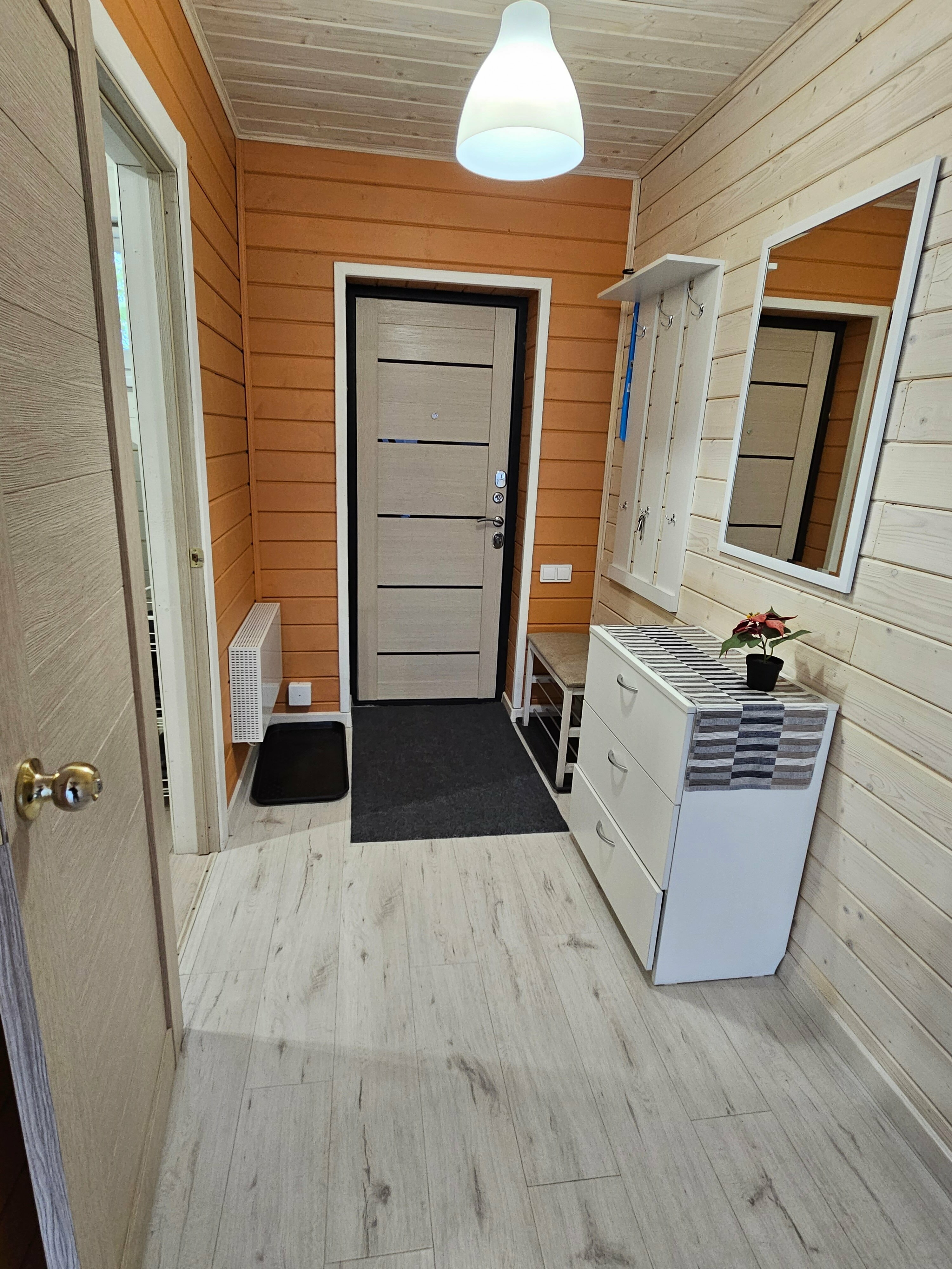 Коттедж с балконом