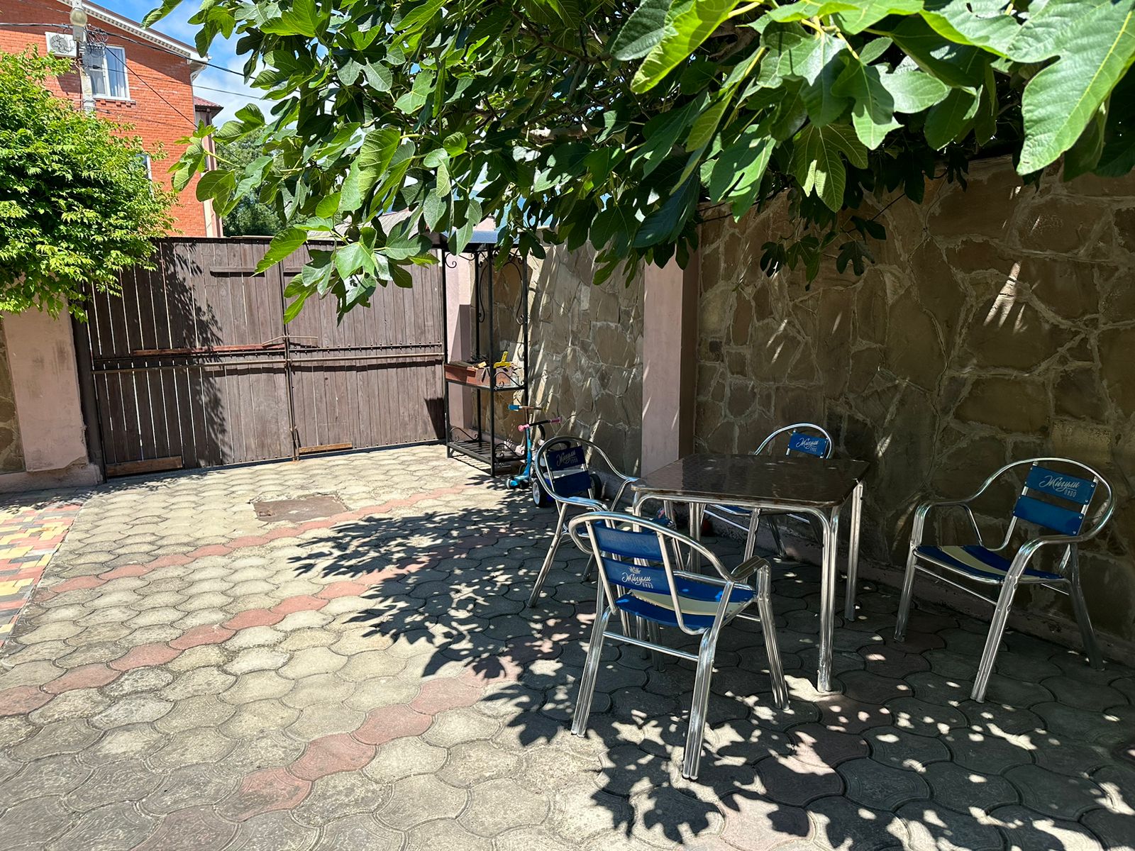 Стандартный трехместный номер