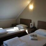 3-местный номер комфорт с 3 односпальными кроватями в B&b Hotel Centre