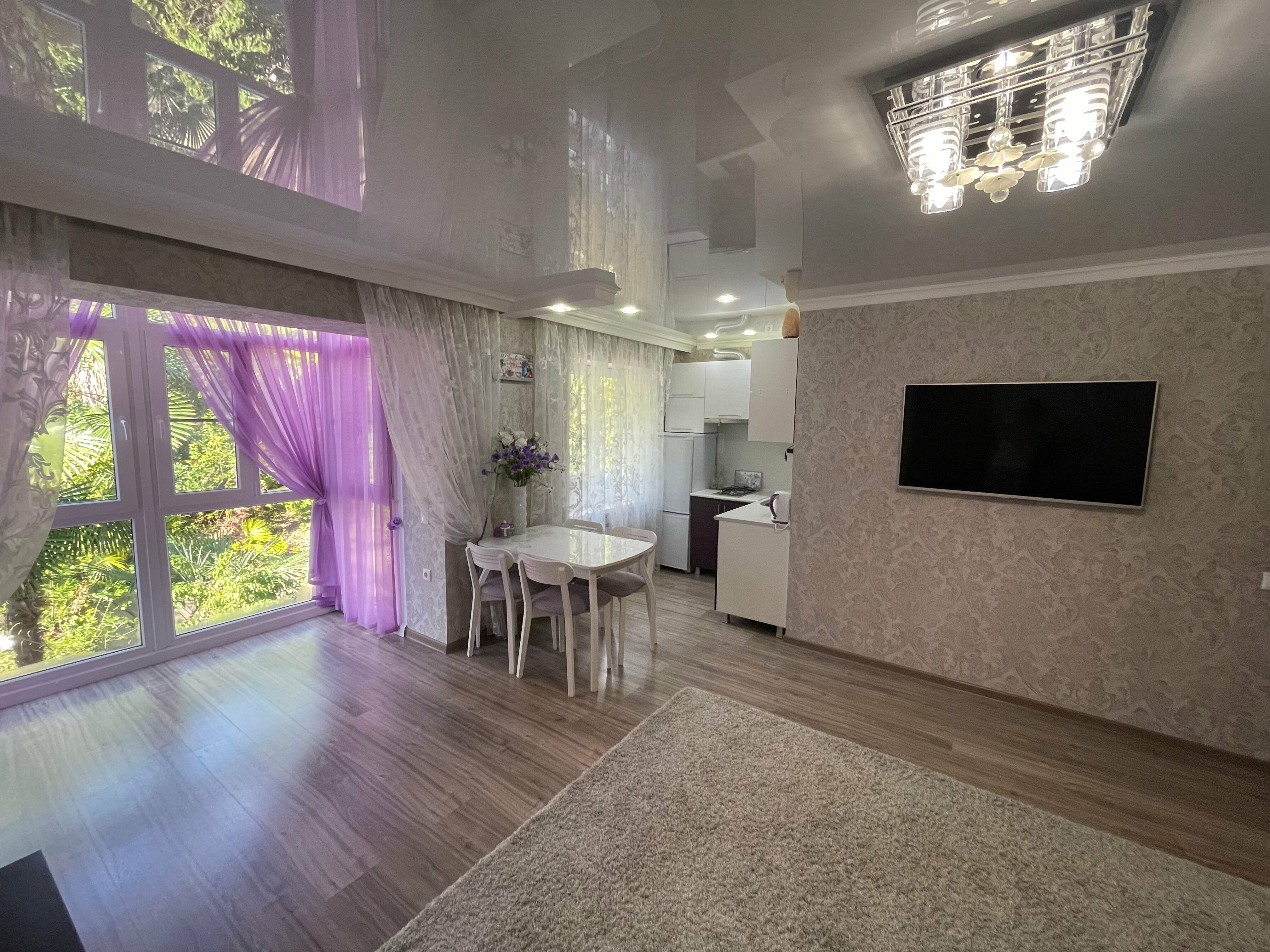 Четырехместный номер с видом на сад