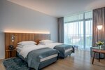 Suite Disability Access в Crystal House Suite Hotel&SPA