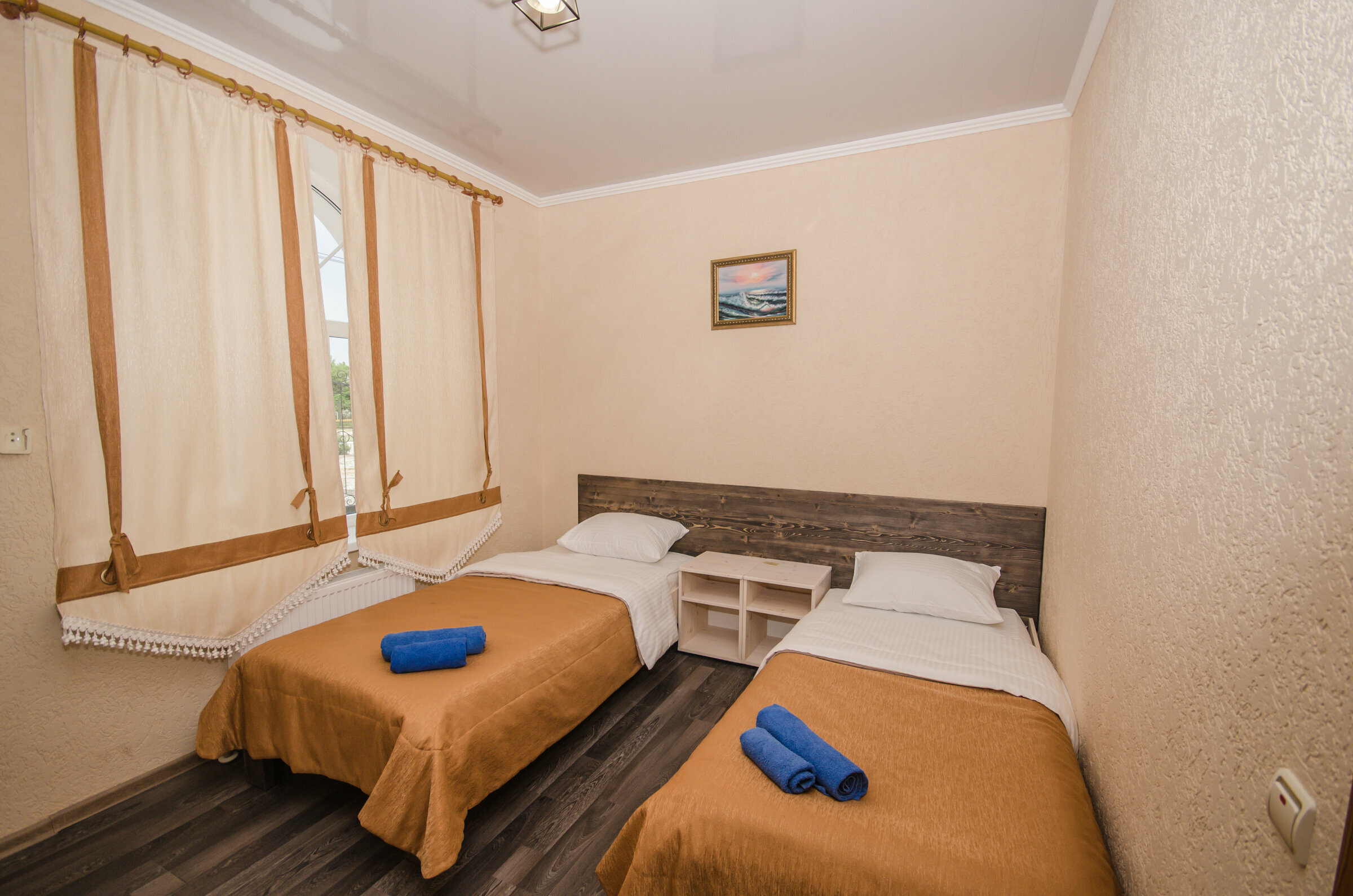 Cемейный номер с собственной ванной комнатой