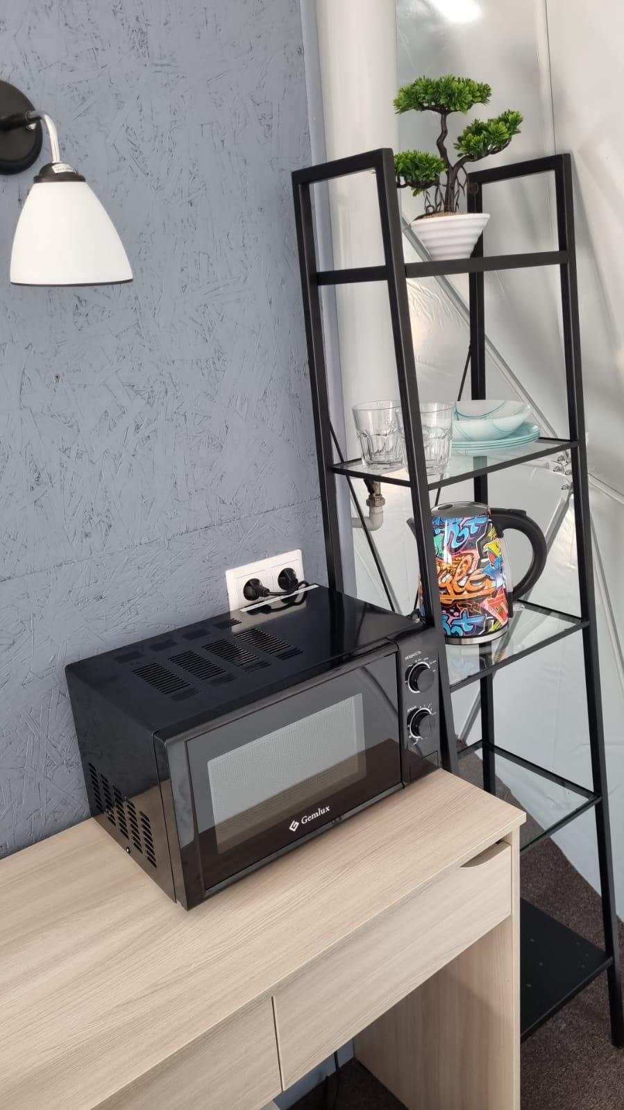 Трехместный номер с видом на горы