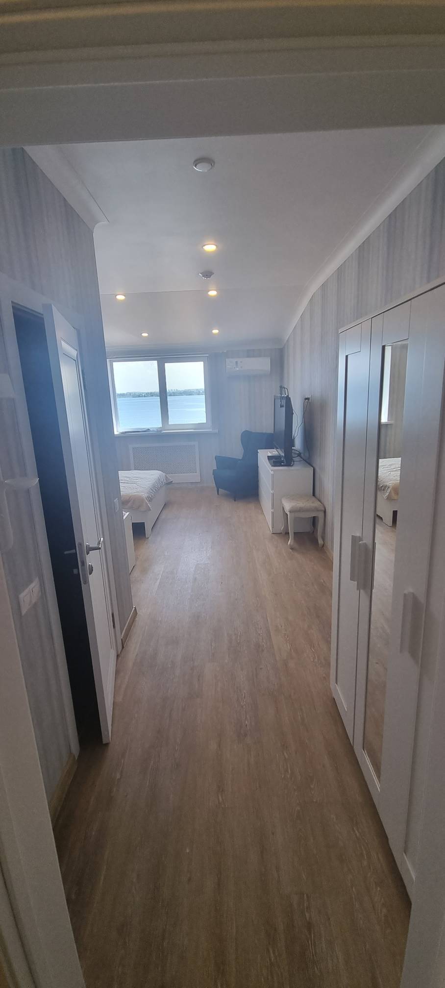 Улучшенный двухместный номер с 1 кроватью или 2 отдельными кроватями, вид на озеро