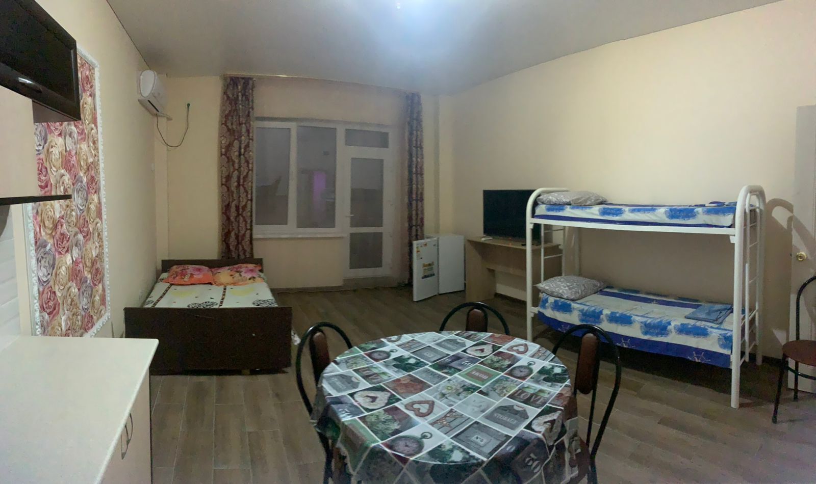 Семейный номер с балконом