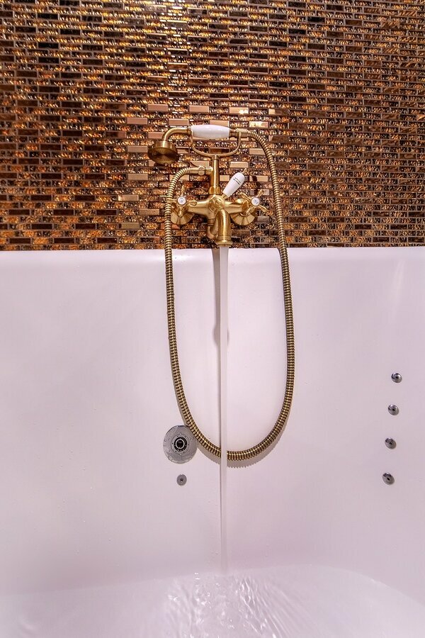 Двухместный номер с 1 кроватью с ванной (только для взрослых)