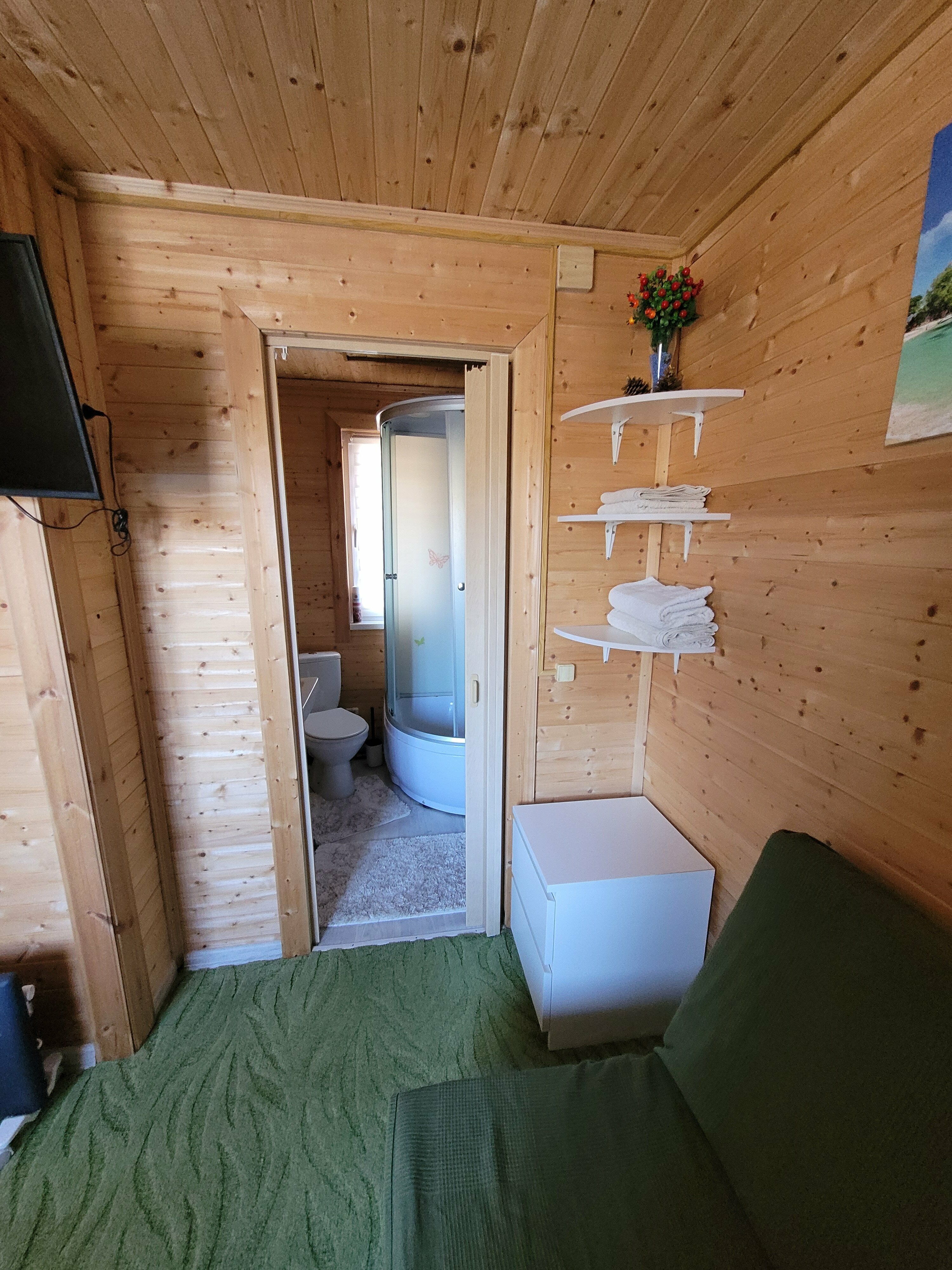 Четырехместный номер с видом на горы