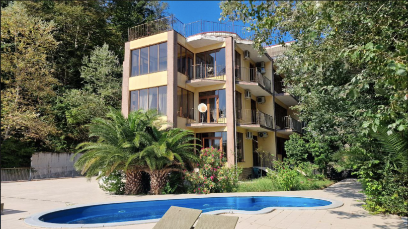 Вилла с собственным бассейном